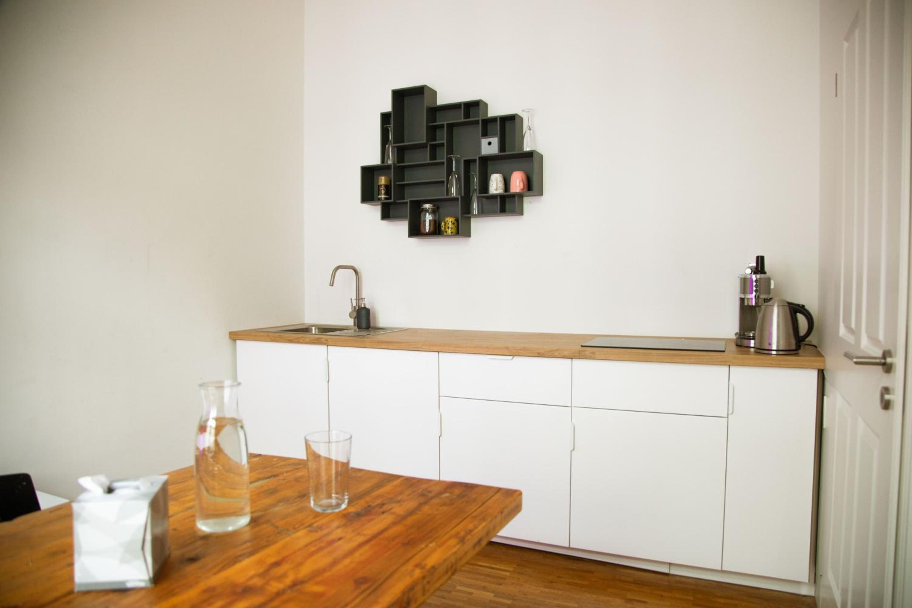 Huge Apartment with Home Cinema and Kitchen in Friedrichshain