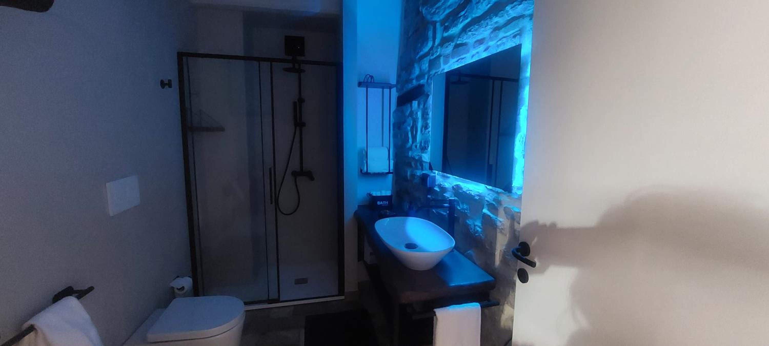 Photo 33