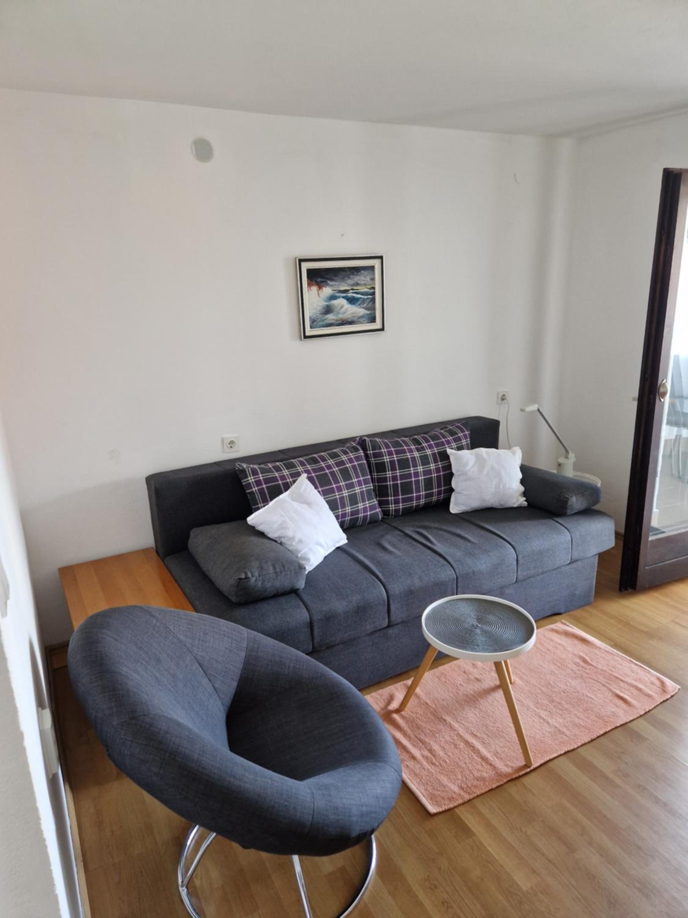 Apartment Buric view 4