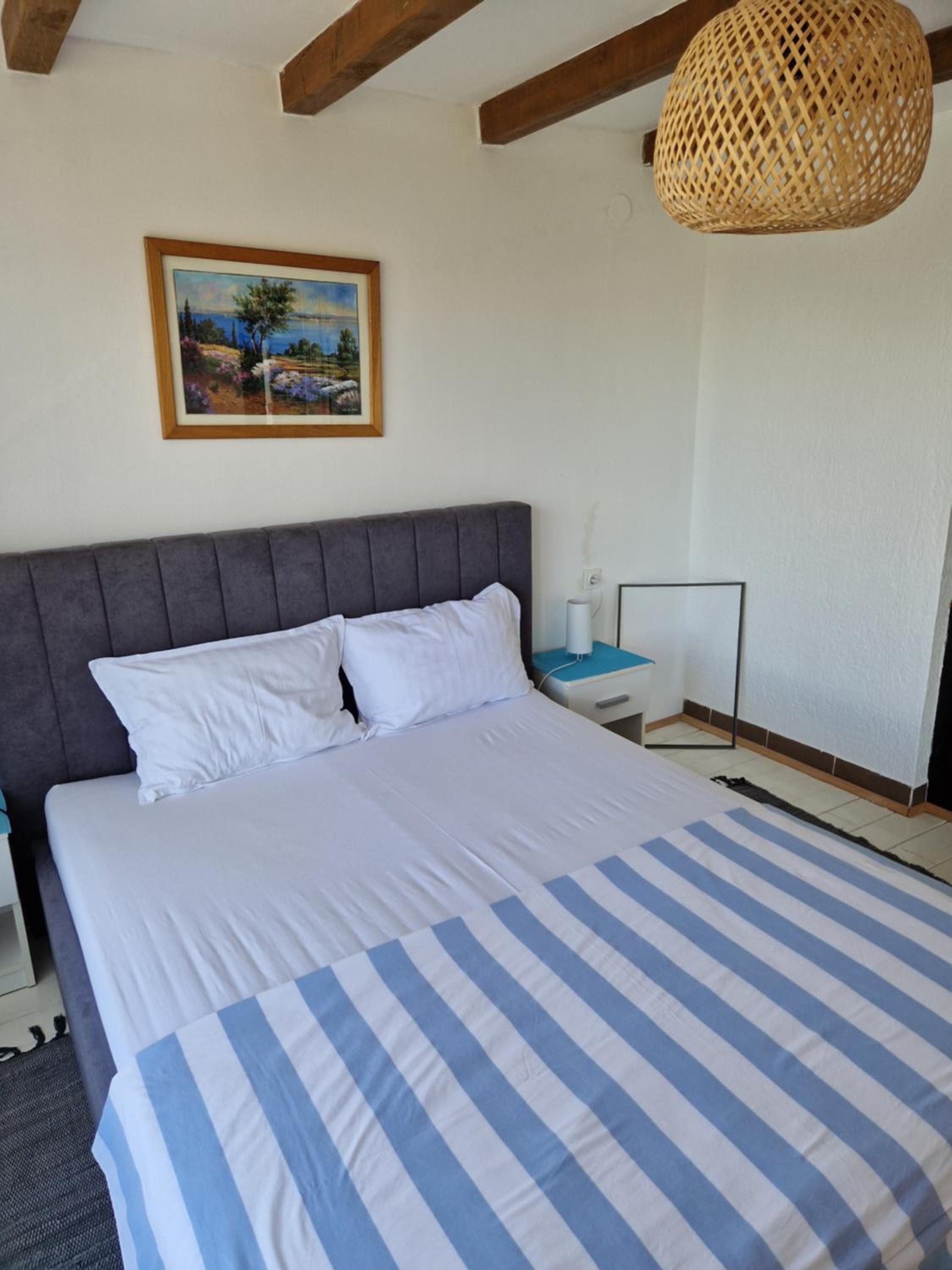 Apartment Buric view 3