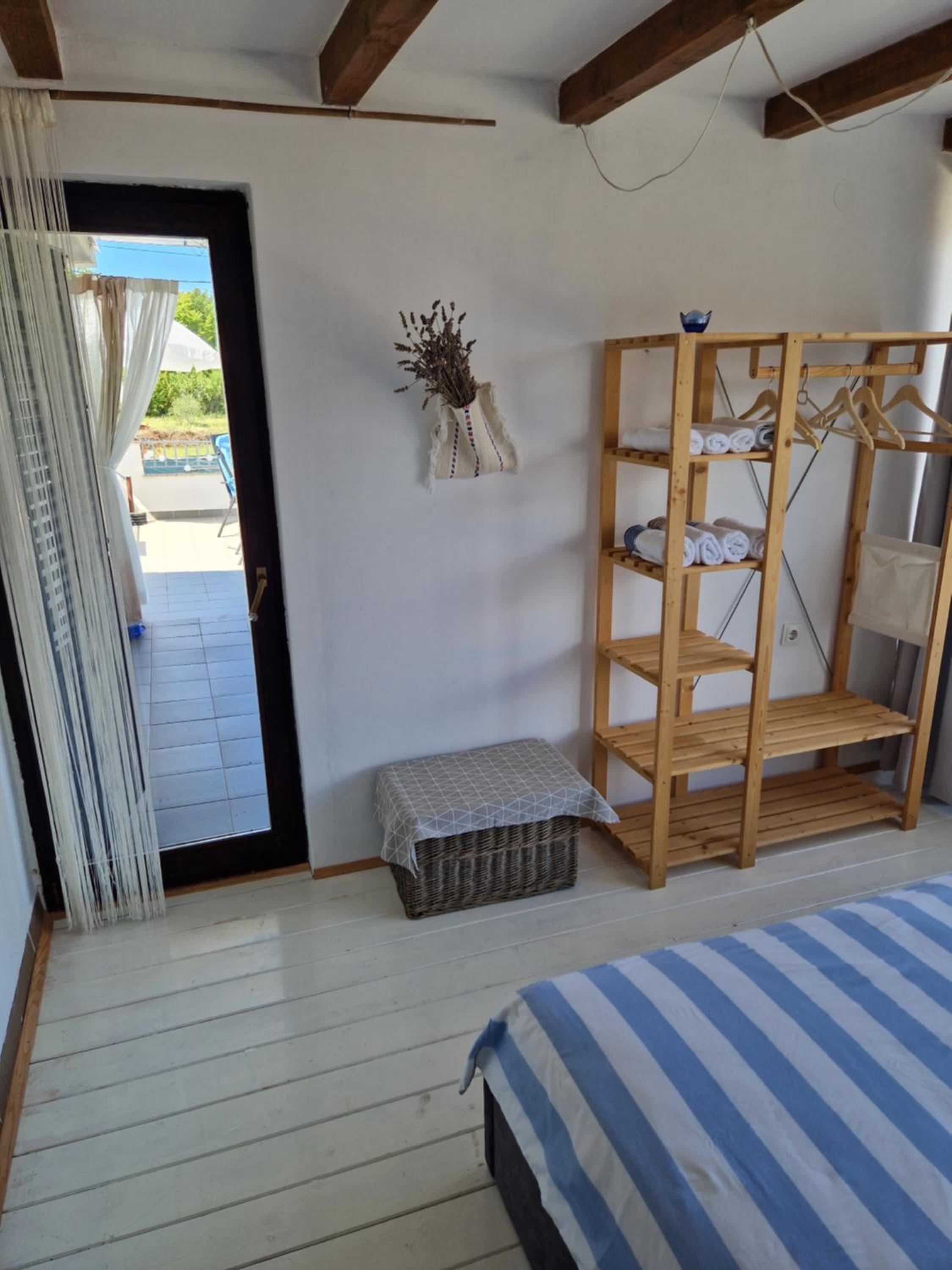 Apartment Buric view 5