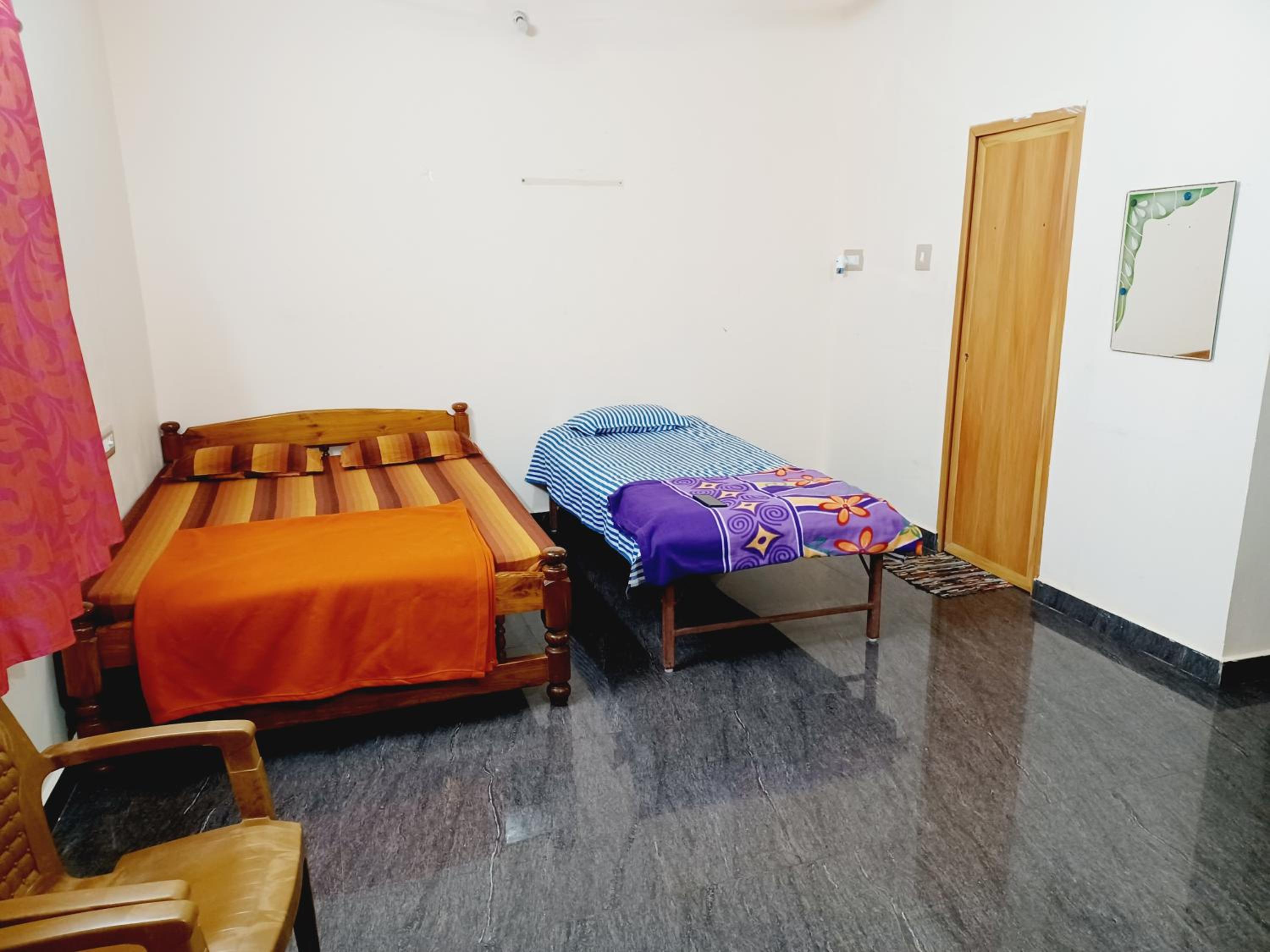 Mahadevi Guest House