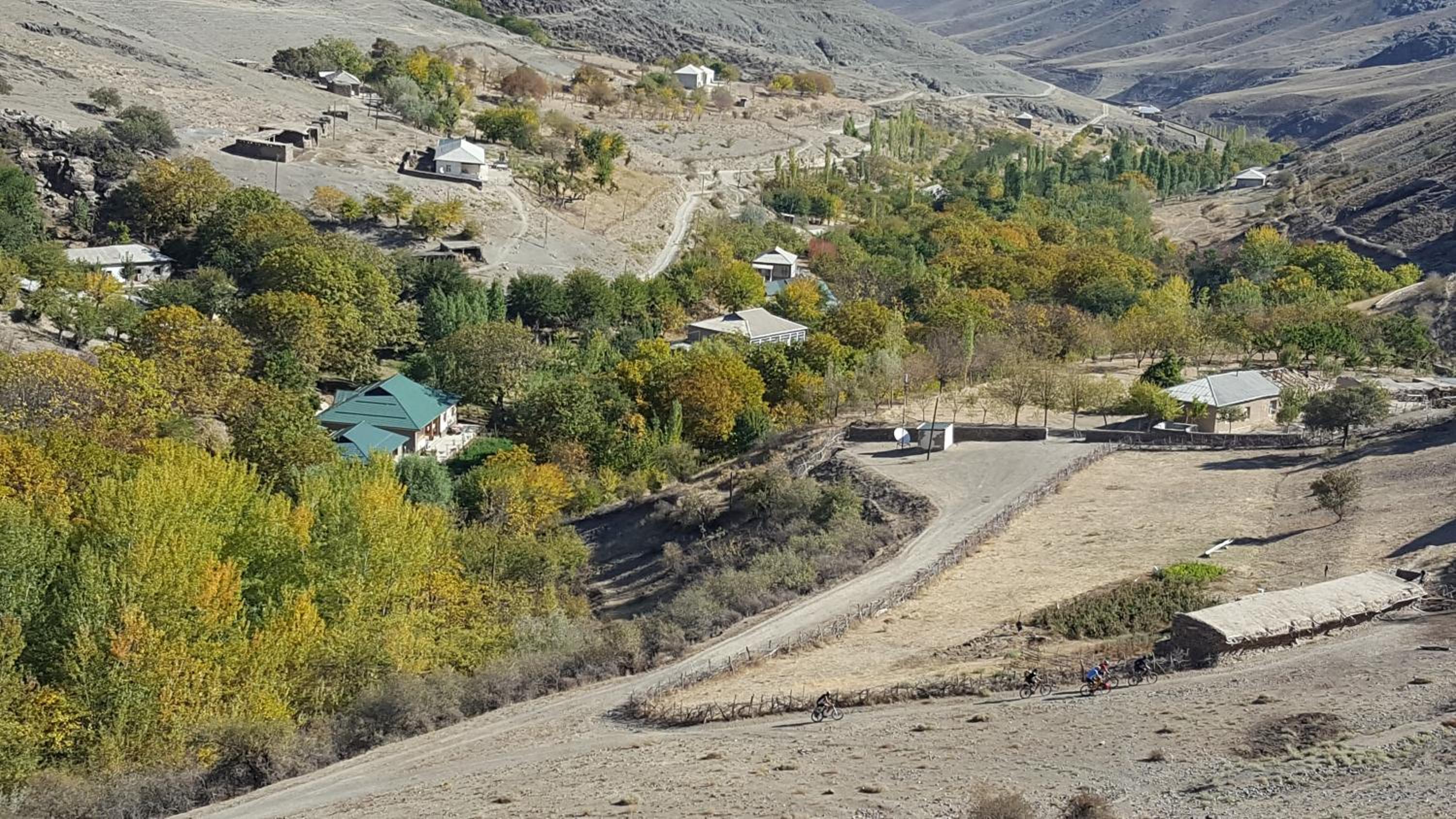 NURATA MOUNTAIN GUESTHOUSE Shiringul