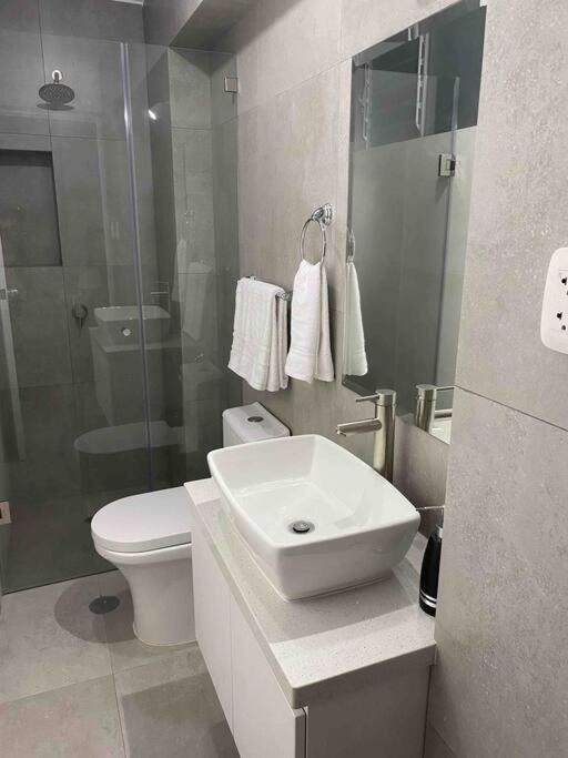 Exclusivo Departamento Urb.Michell - Cerro Colorado view 3