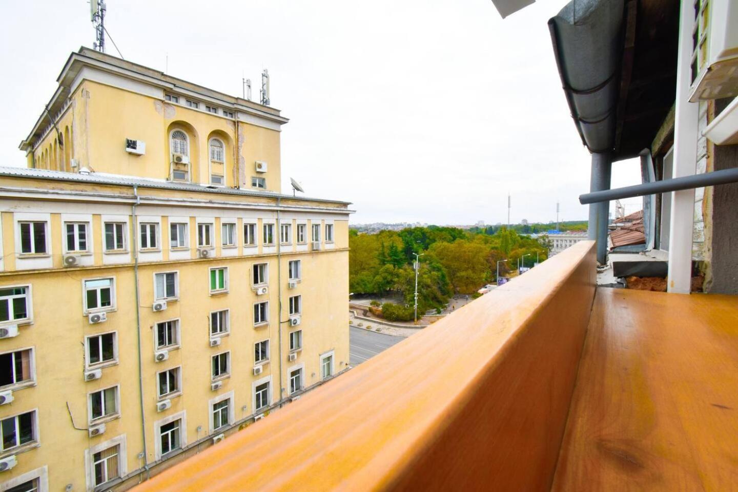 Top 1 - 2BR - 180 Views - Balcony - Top Amenities
