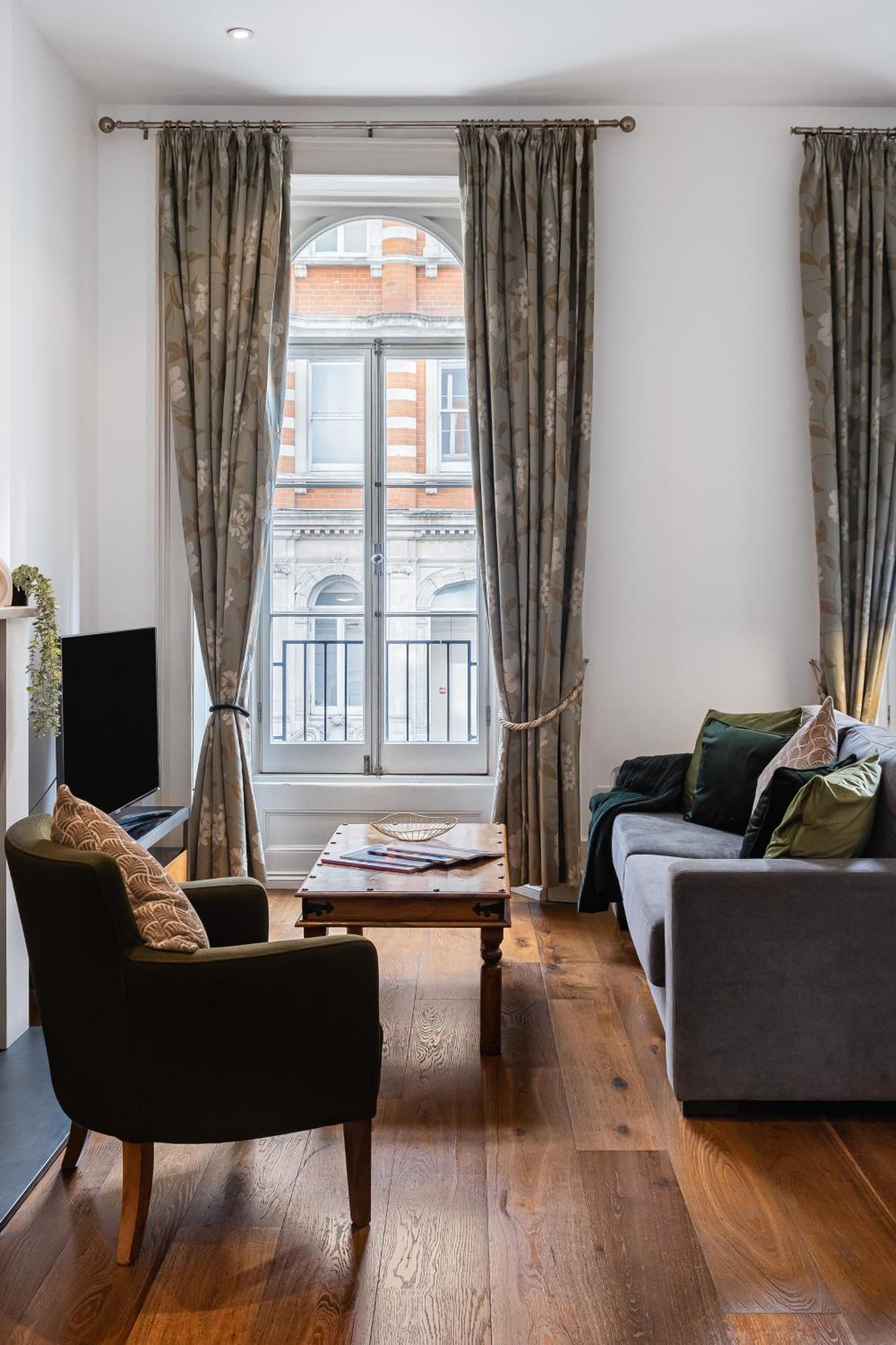 Welcome London Mayfair