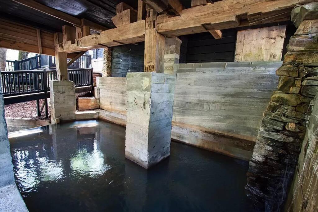 Meadows Mill House III view 4