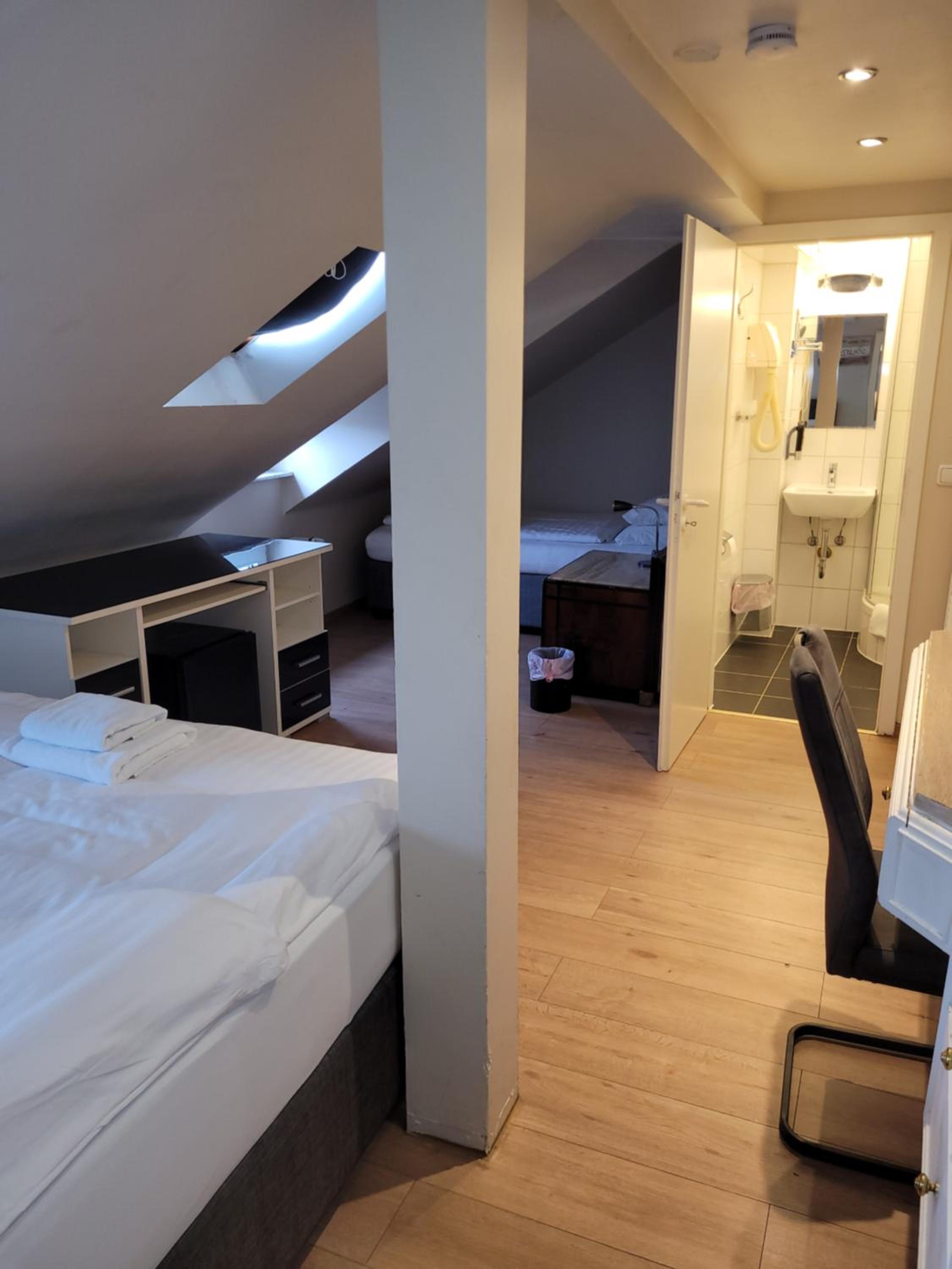 Hotel Franken an der Messe - Property Image 1