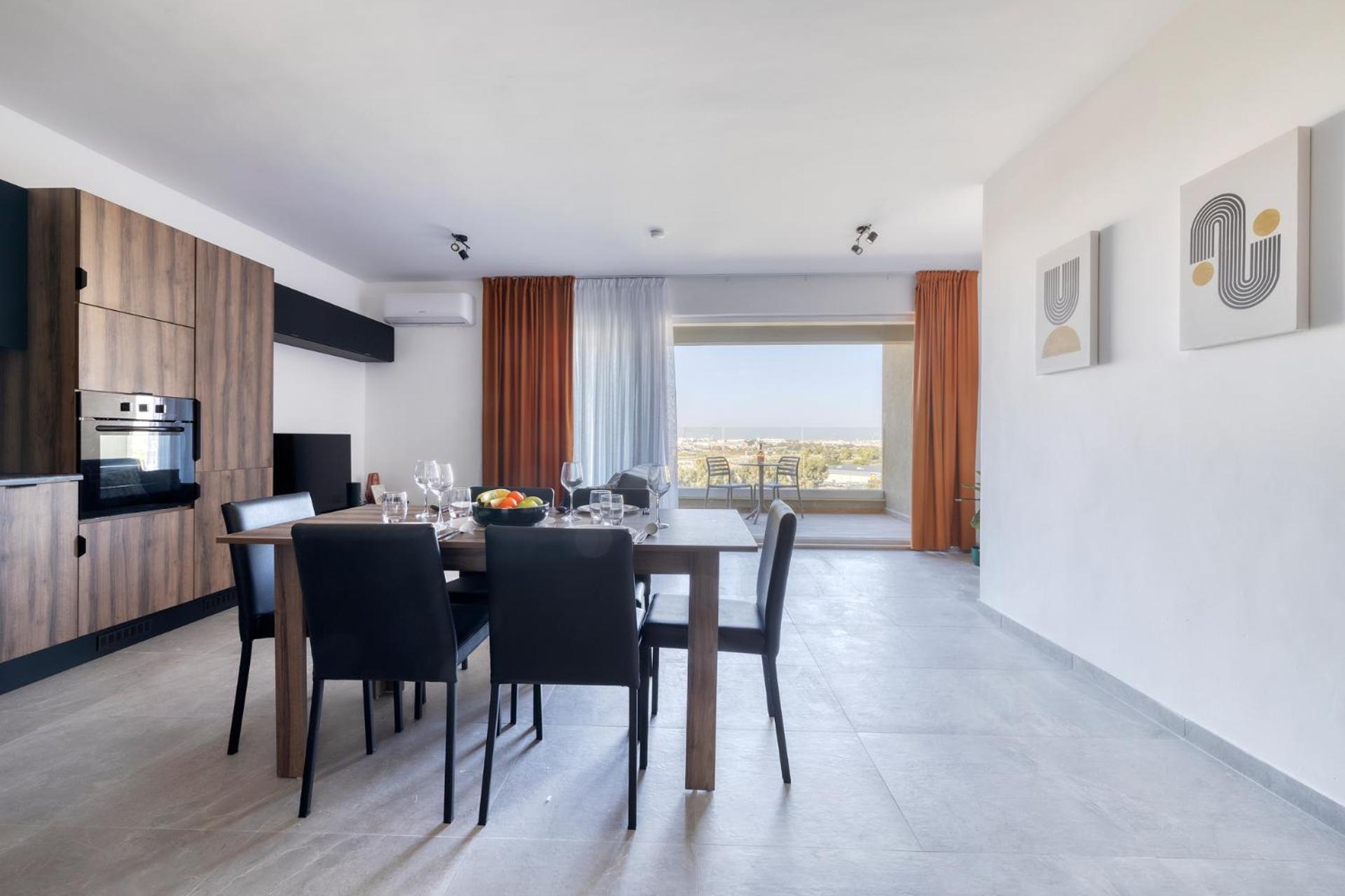 Salmar Court Holiday Apartments with Pool by Buena Vista