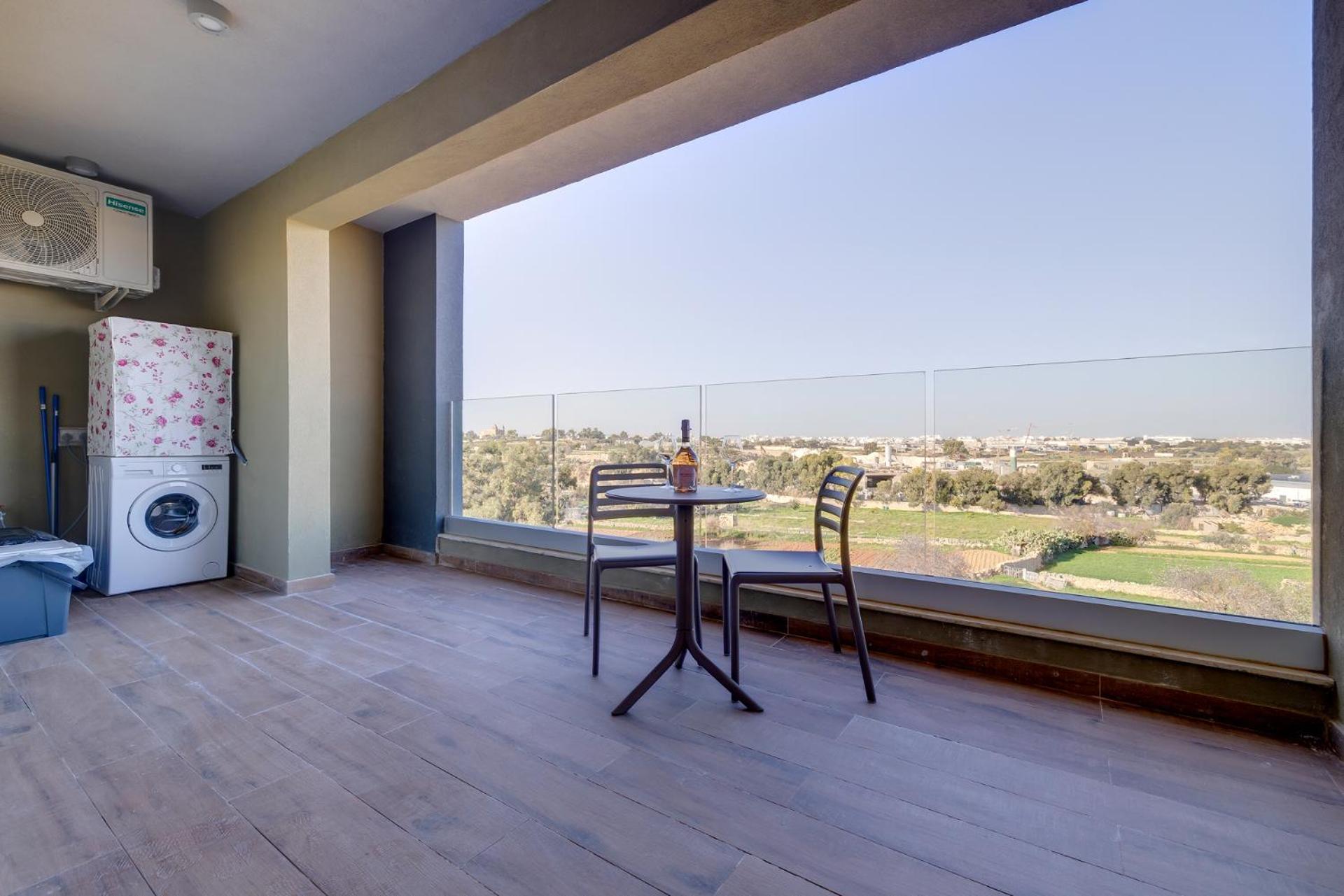 Salmar Court Holiday Apartments with Pool by Buena Vista