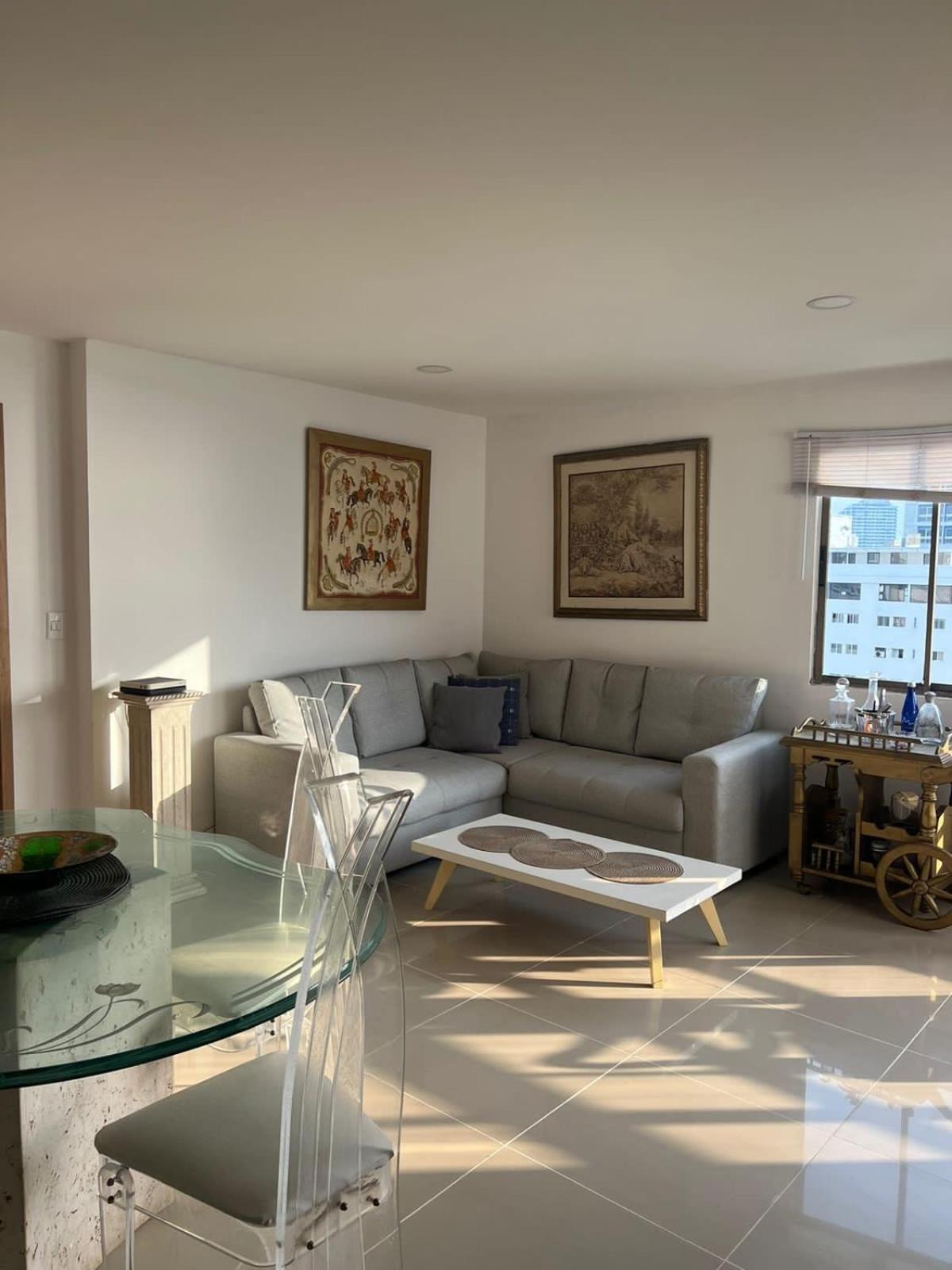 Apartamento con vista al mar