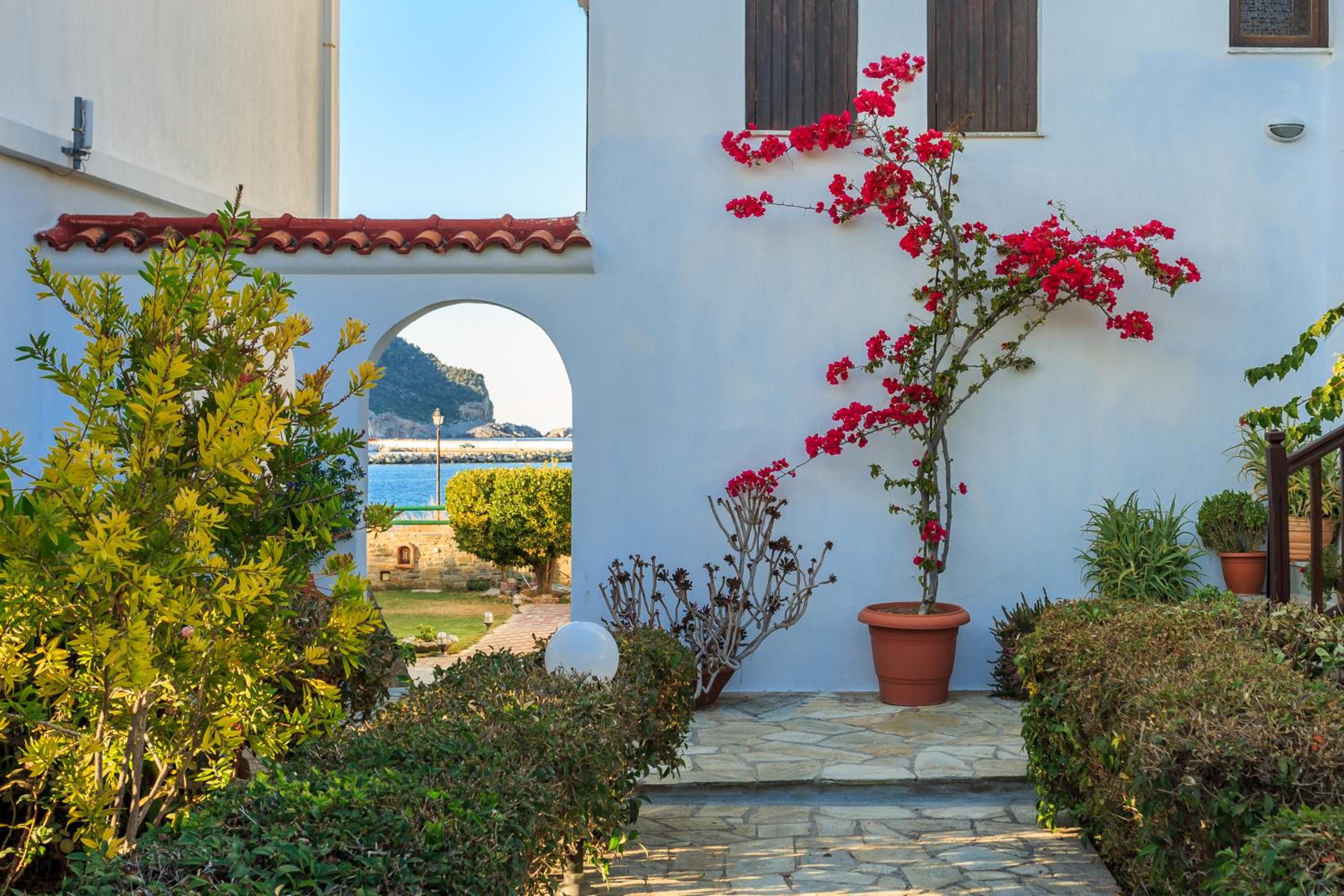 Nikolaos studios apartments