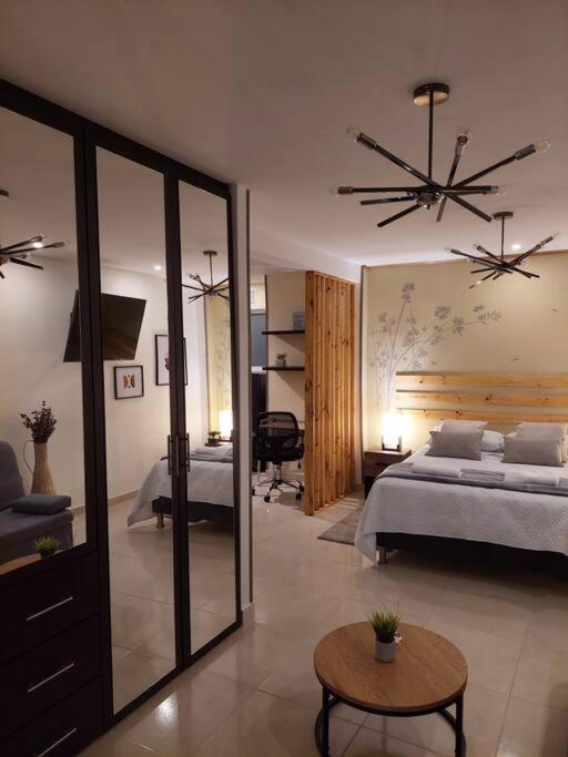 Moderno aptartamento, terraza con Jacuzzi privado