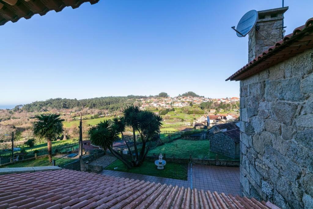 Encantadora villa con piscina by CABANA Rentals