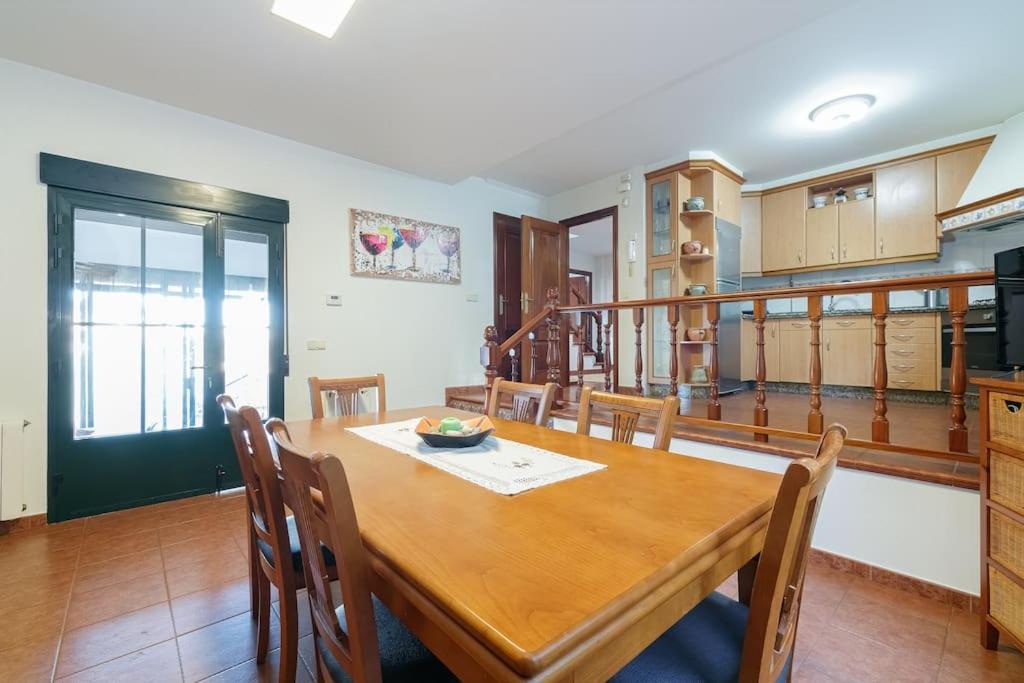 Encantadora villa con piscina by CABANA Rentals