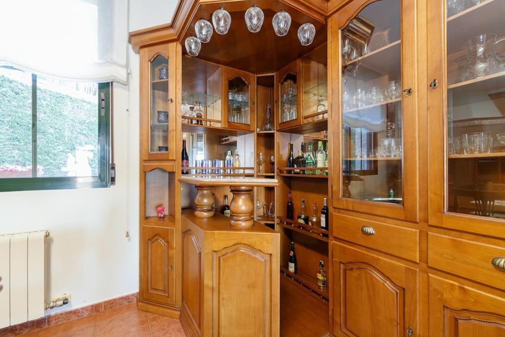Encantadora villa con piscina by CABANA Rentals