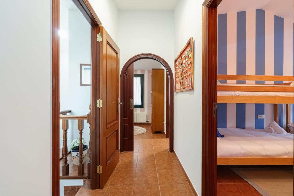 Encantadora villa con piscina by CABANA Rentals