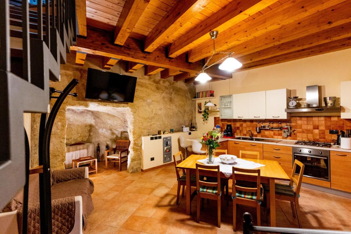Domus Teja