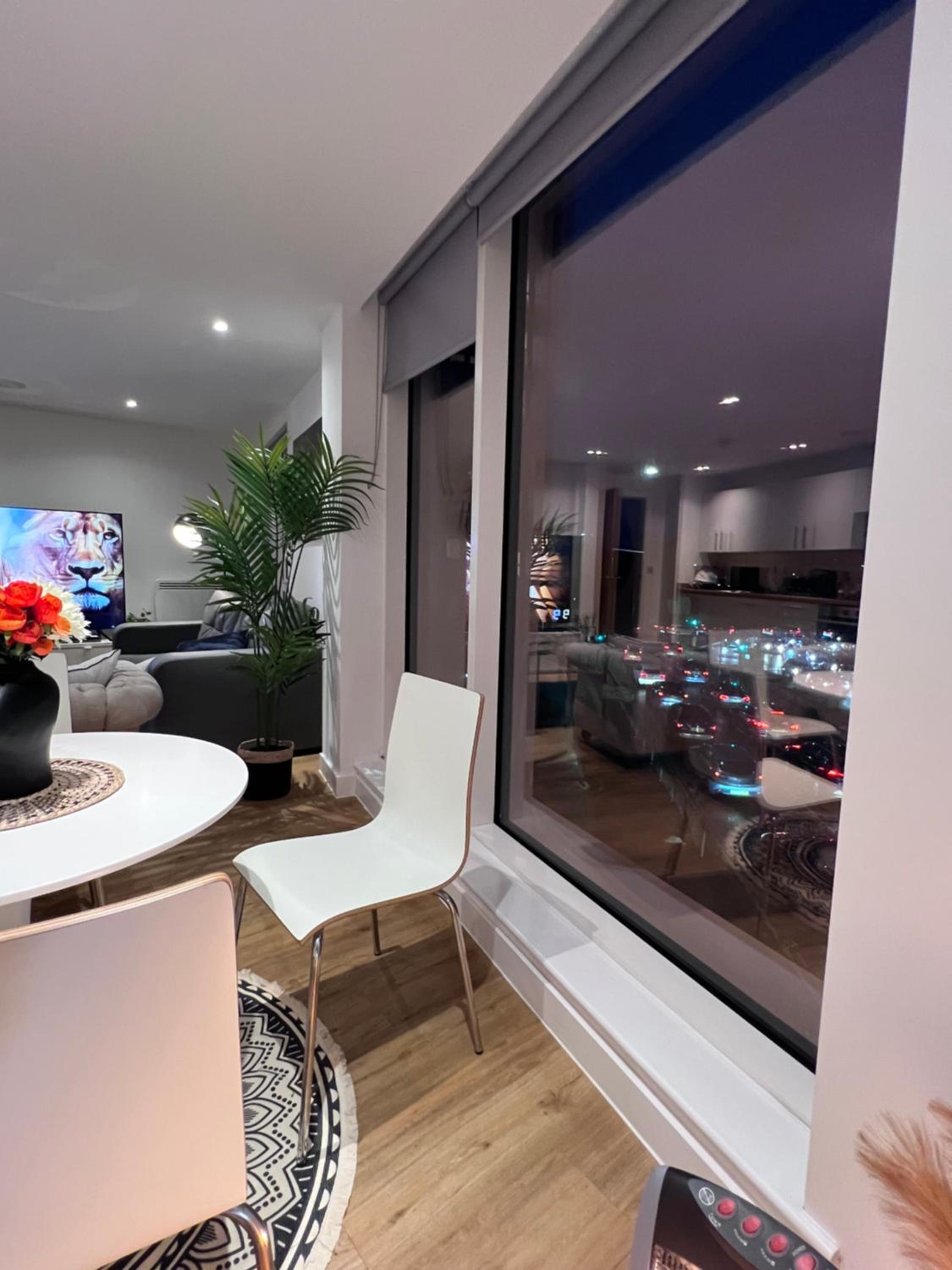 Drillzstays Apartments - Ethiad Free Parking view 2