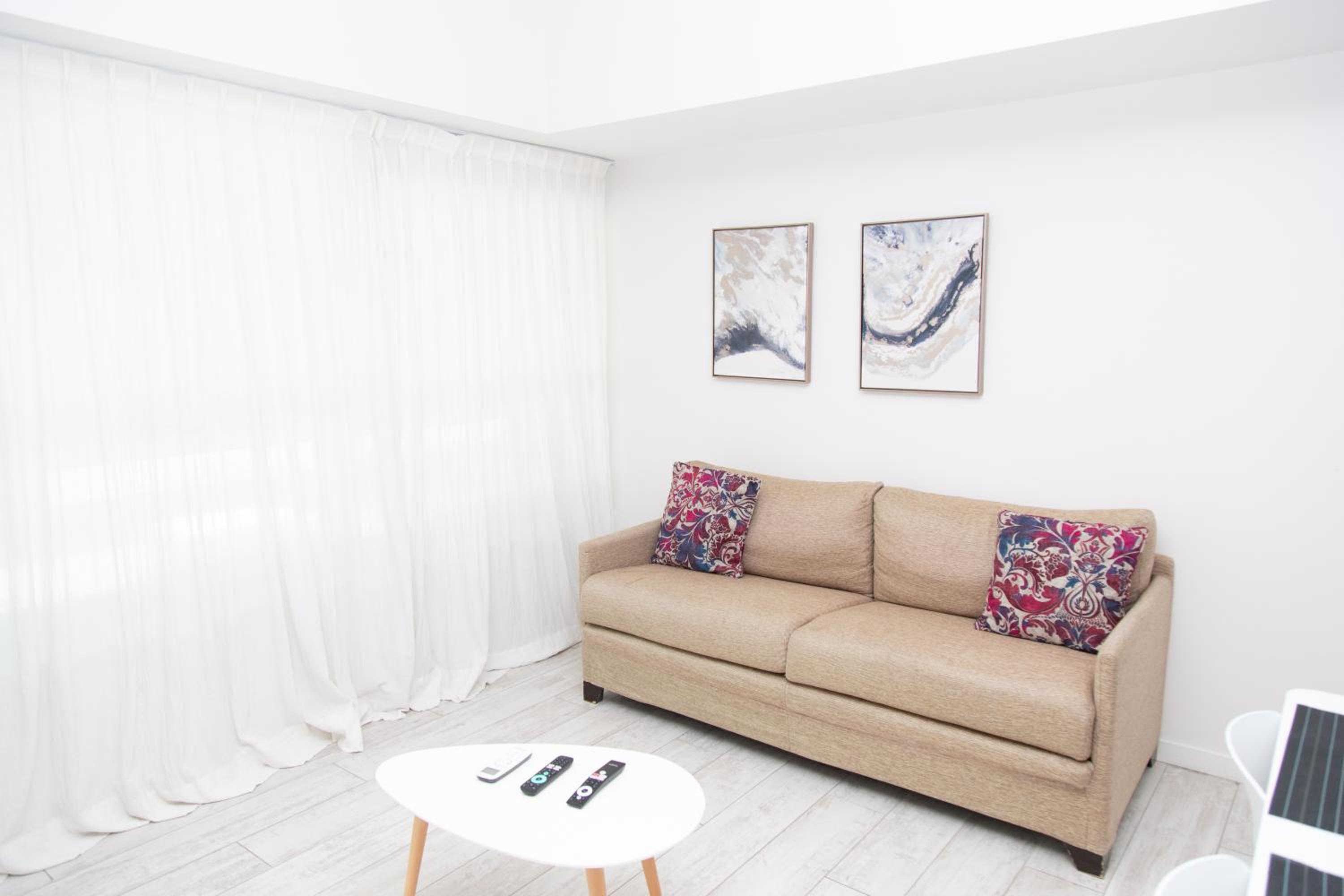Miravida Soho Apartments