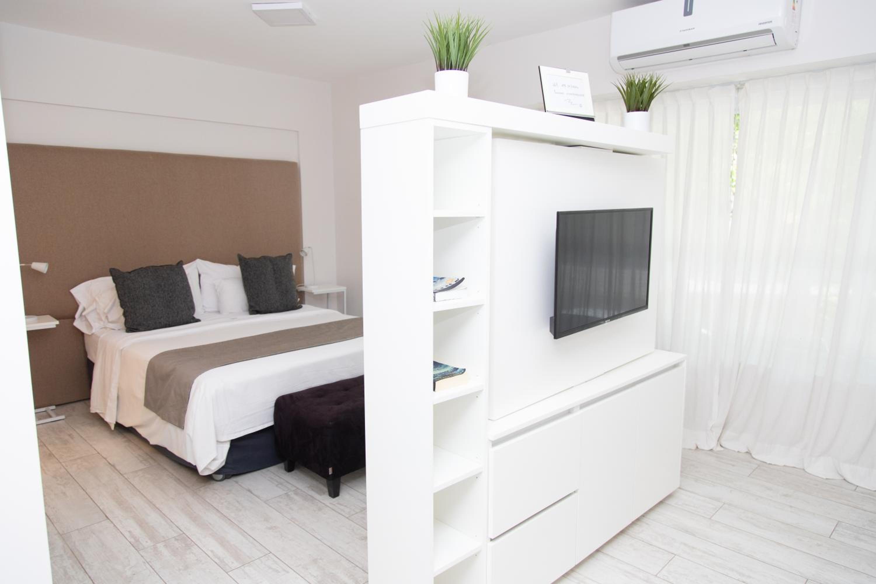 Miravida Soho Apartments