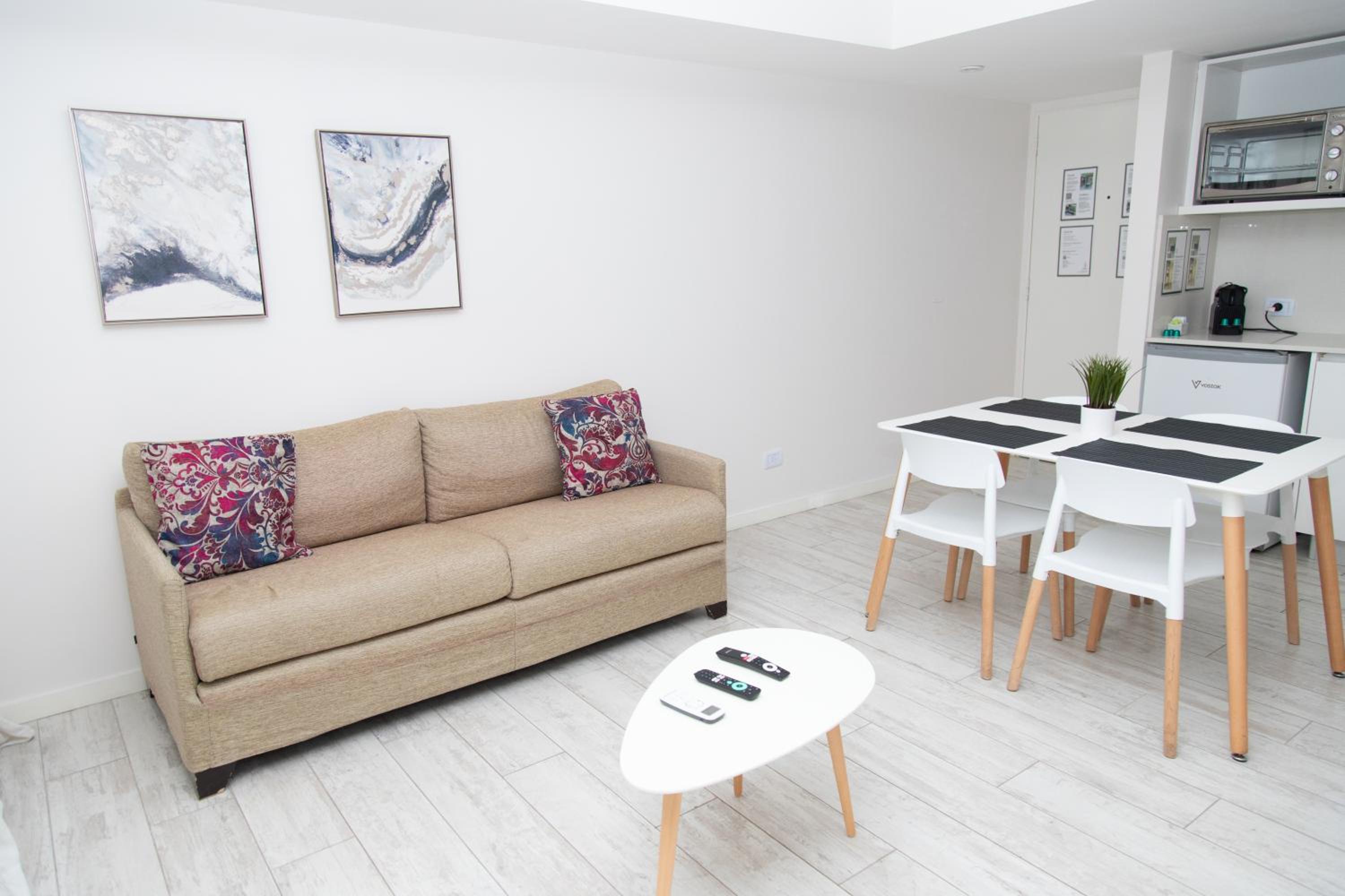 Miravida Soho Apartments
