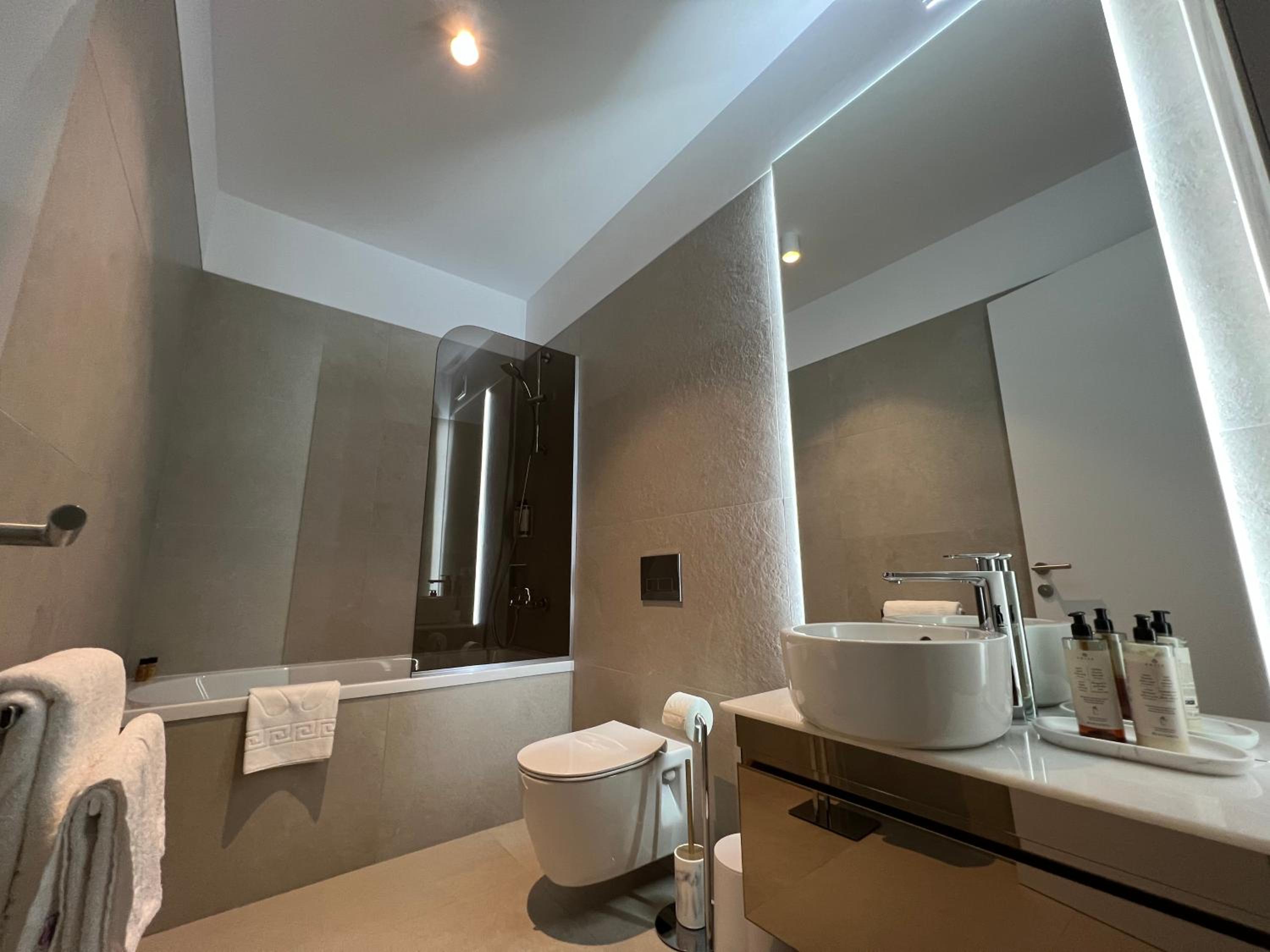 Harmony Property WIN HERASTRAU