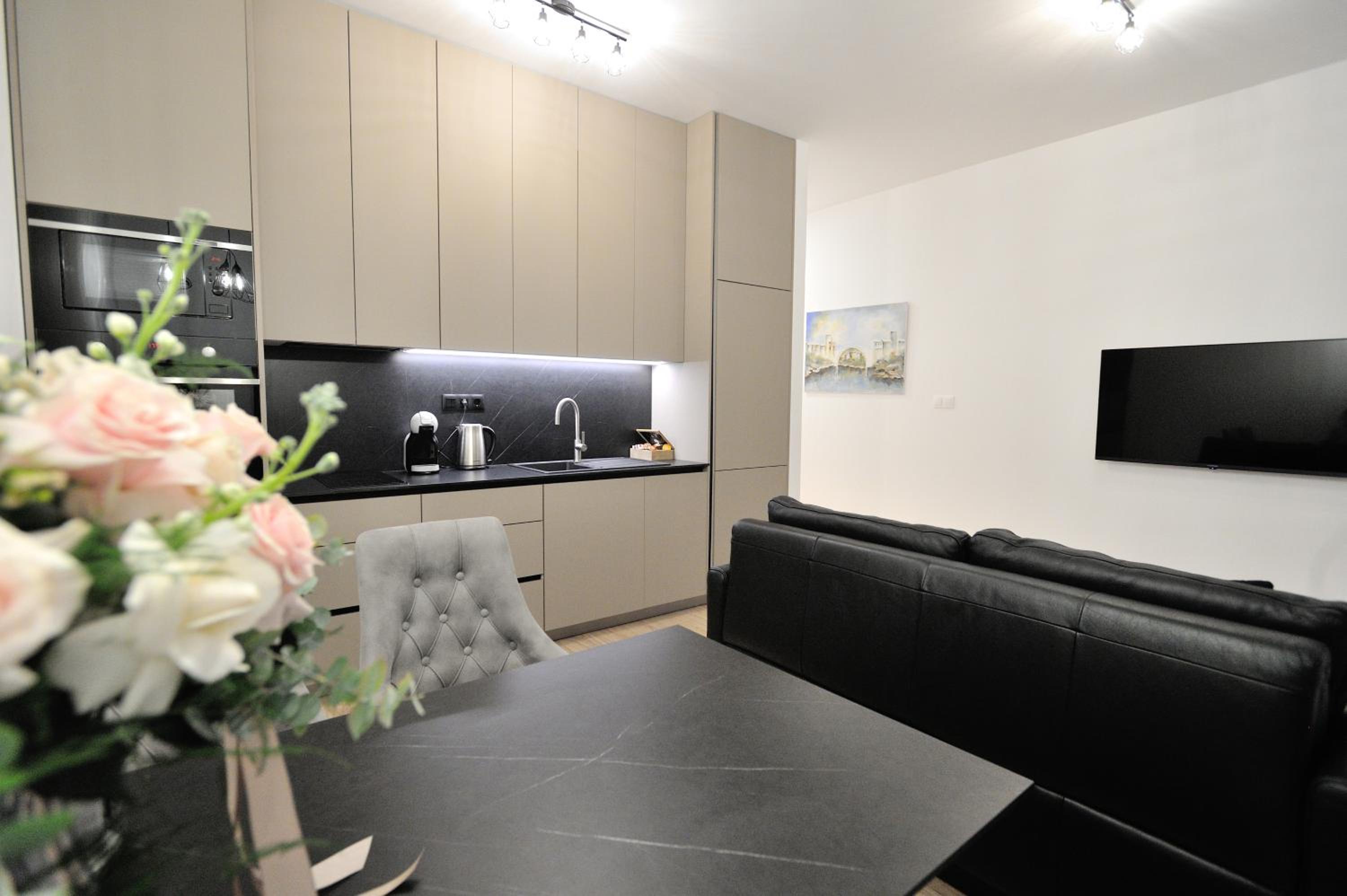 Solaris Apartments - free parking