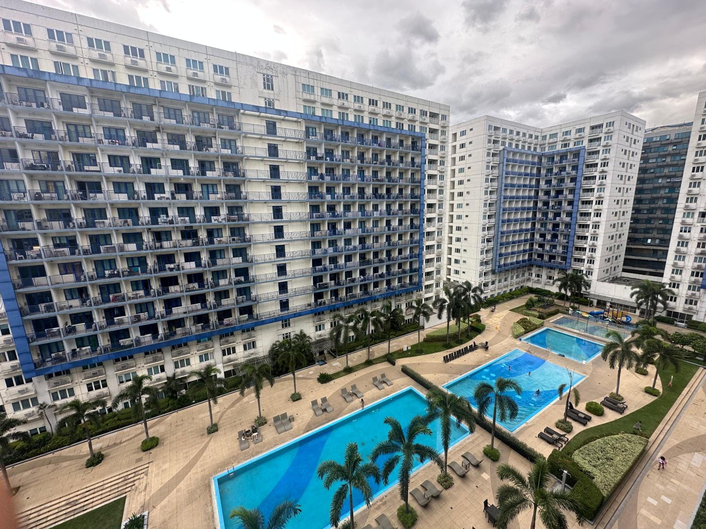 Staycation for you at Casa Amara near MOA view 3