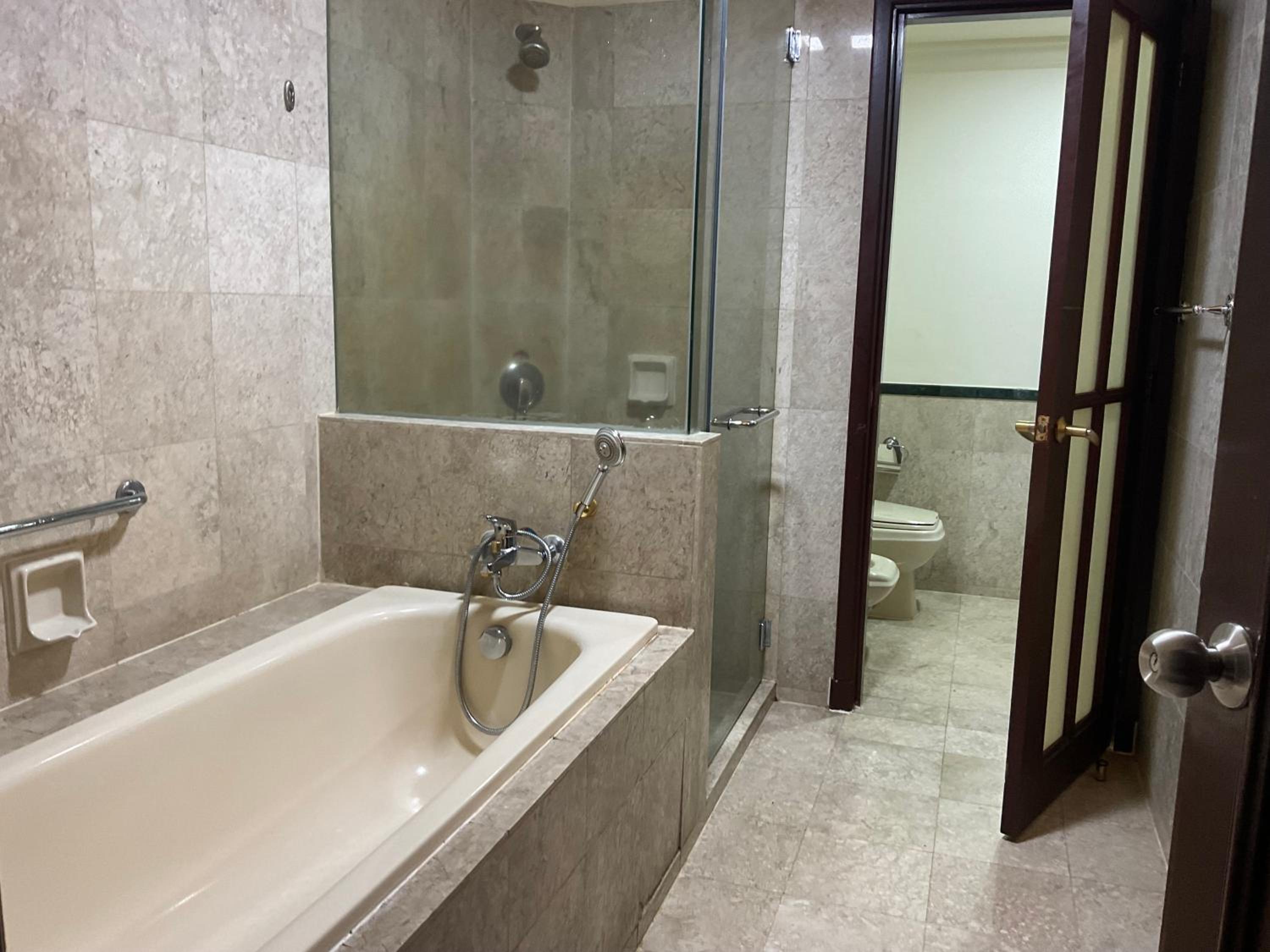 Regal Service Suite at Times Square, Kuala Lumpur