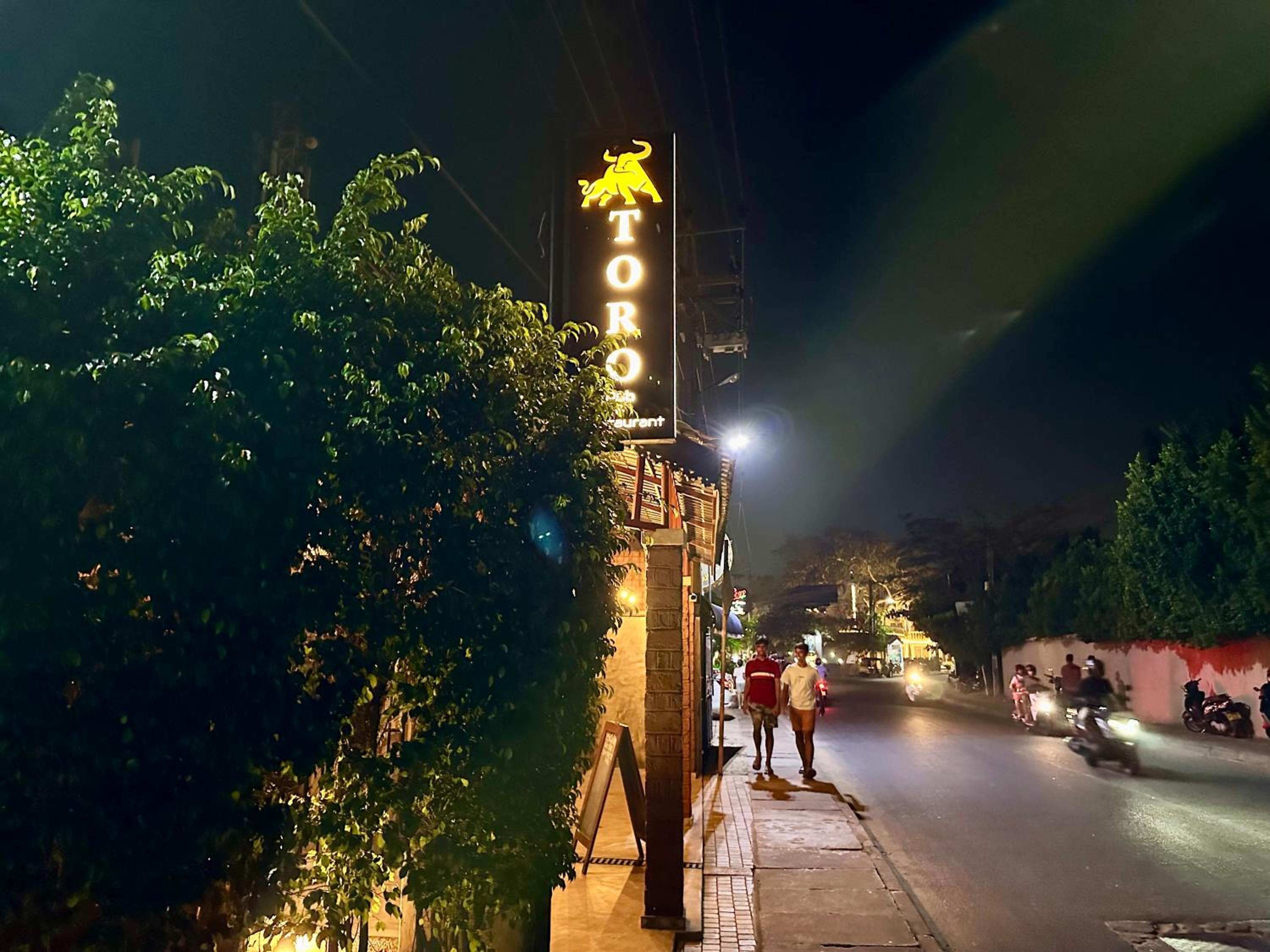 Ocean Breeze Hotel Residencies BritLanka Apartments Negombo