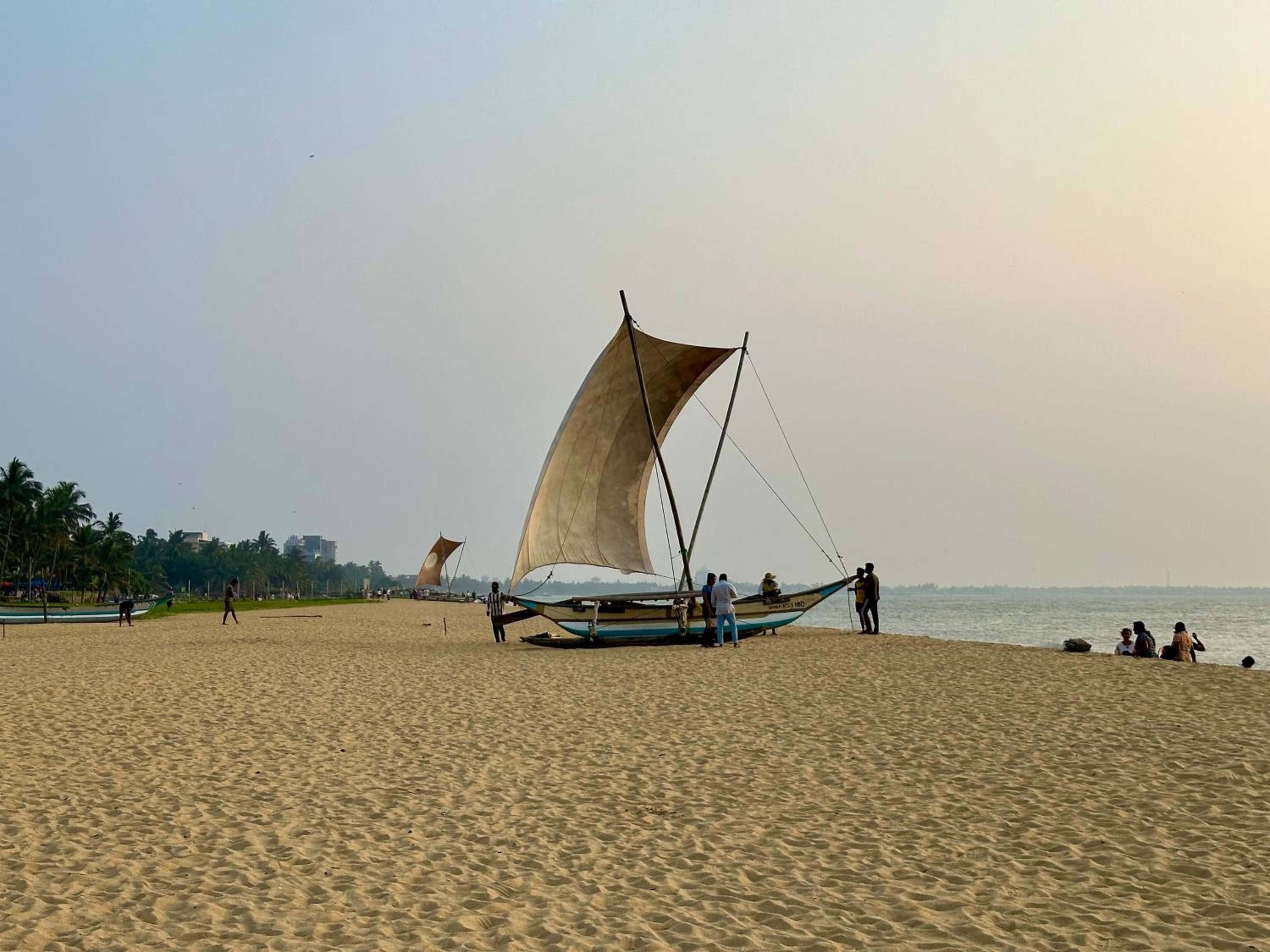 Ocean Breeze Hotel Residencies BritLanka Apartments Negombo