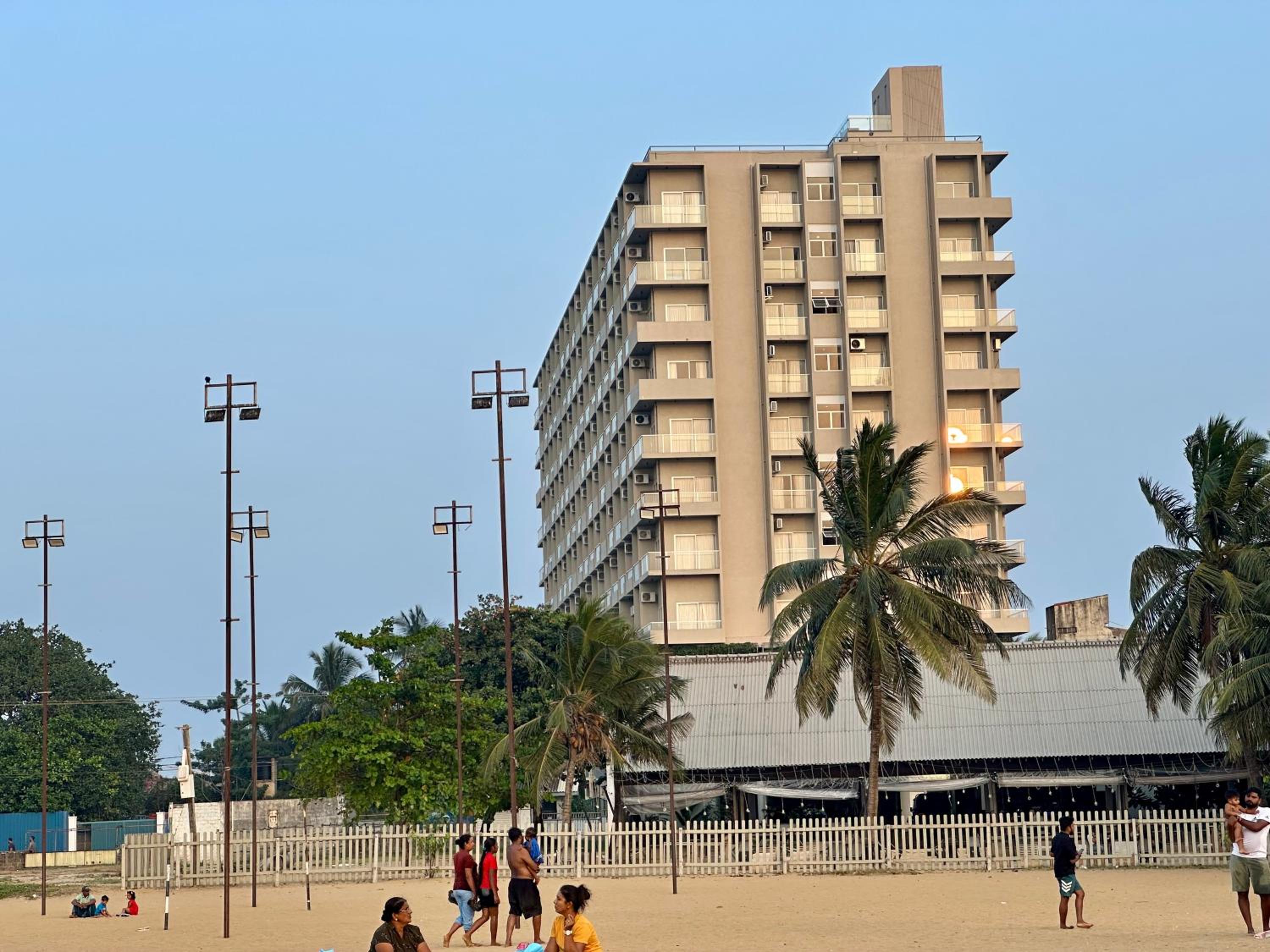 Ocean Breeze Hotel Residencies BritLanka Apartments Negombo