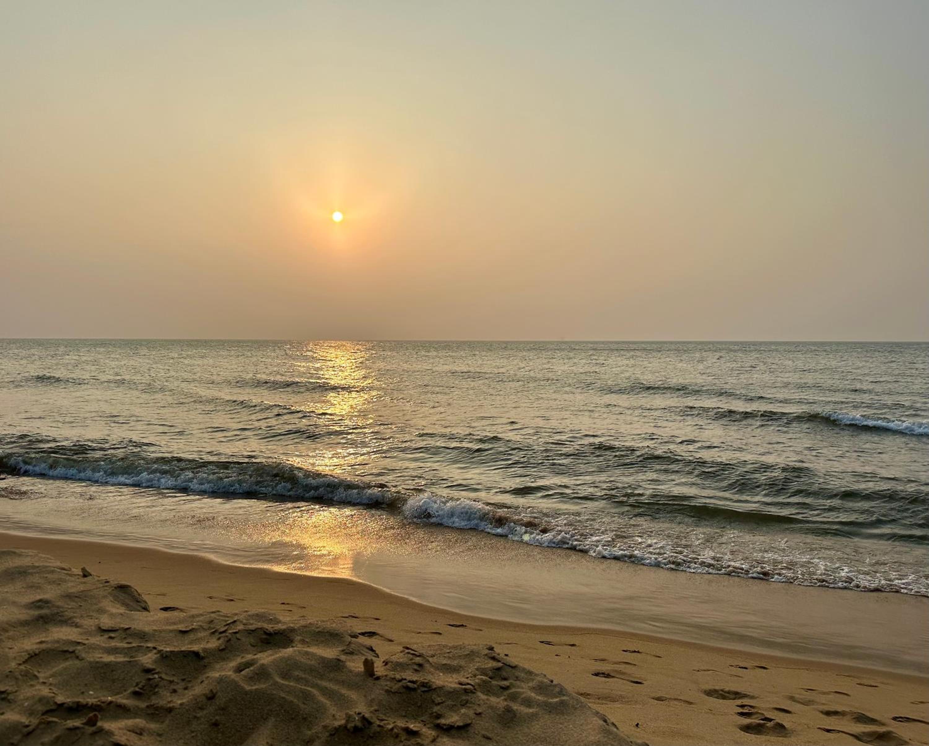 Ocean Breeze Hotel Residencies BritLanka Apartments Negombo