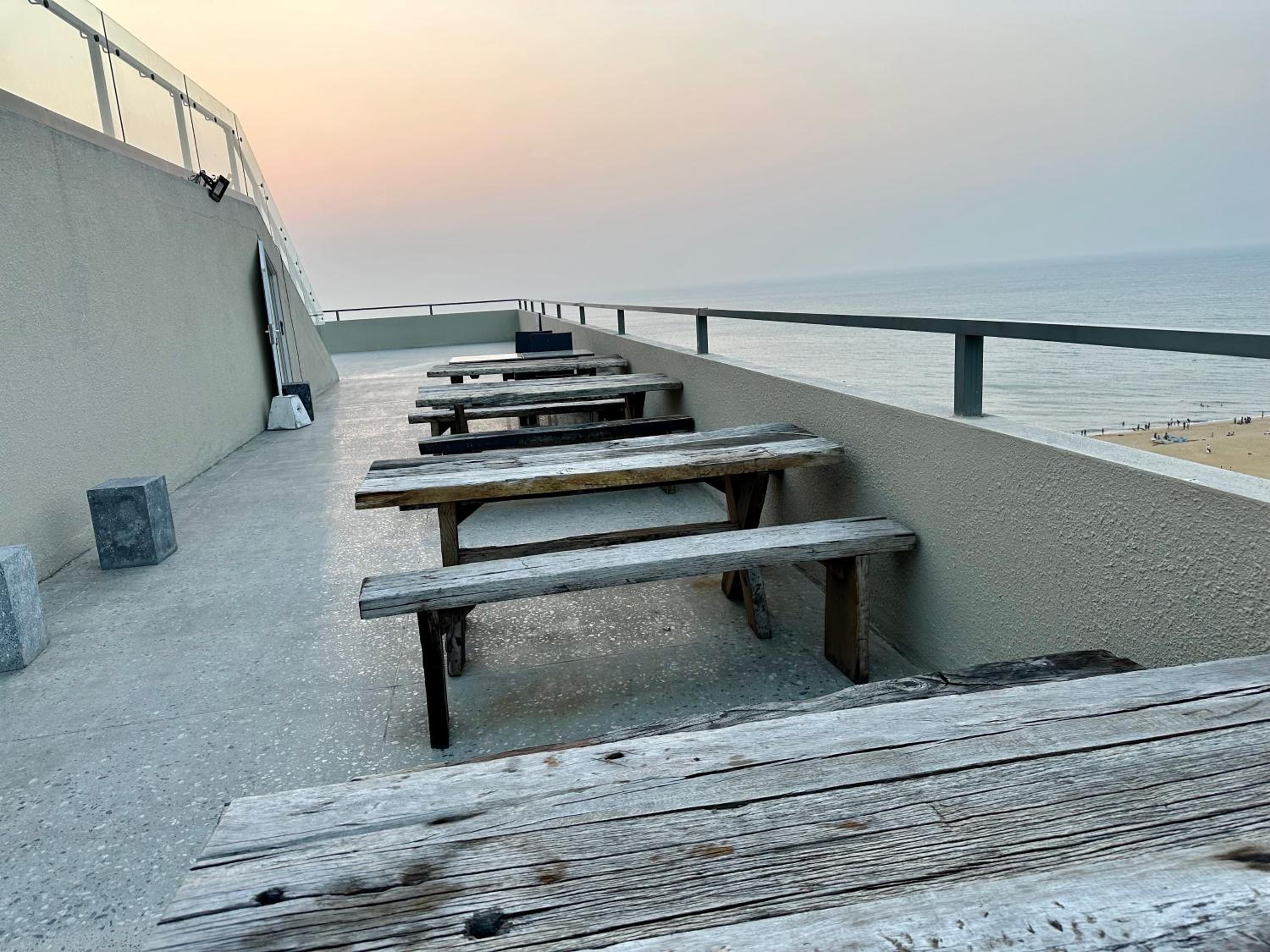 Ocean Breeze Hotel Residencies BritLanka Apartments Negombo
