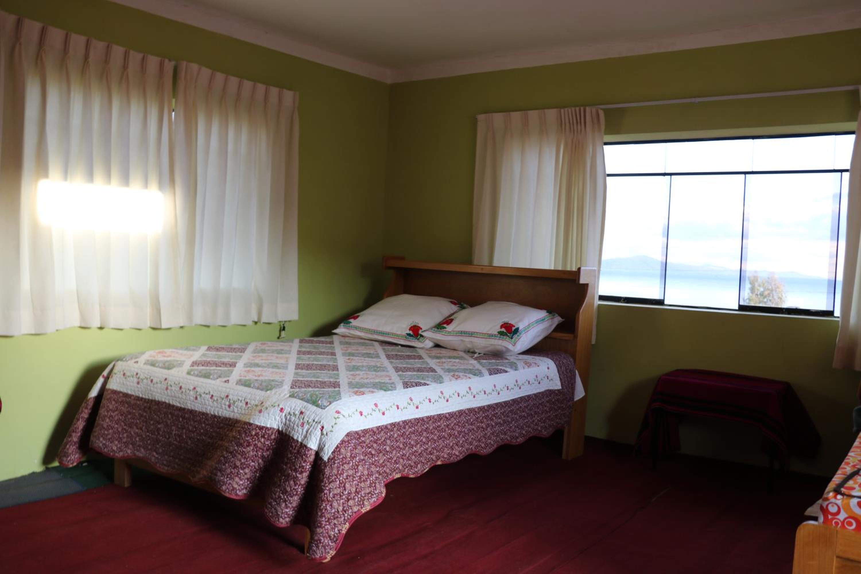 SUNSET Lodge Amantani