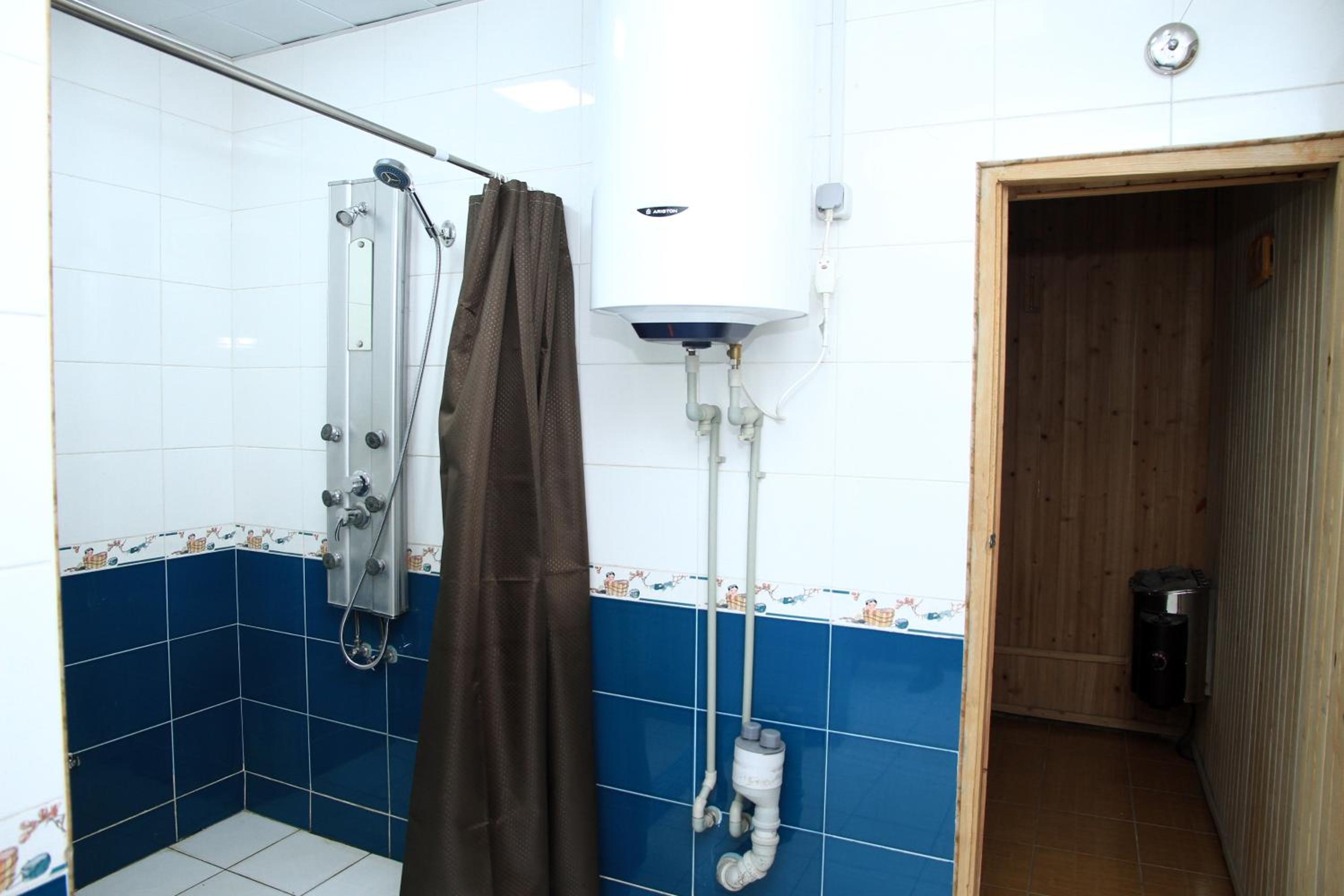 Yellow Hostel Dushanbe view 3