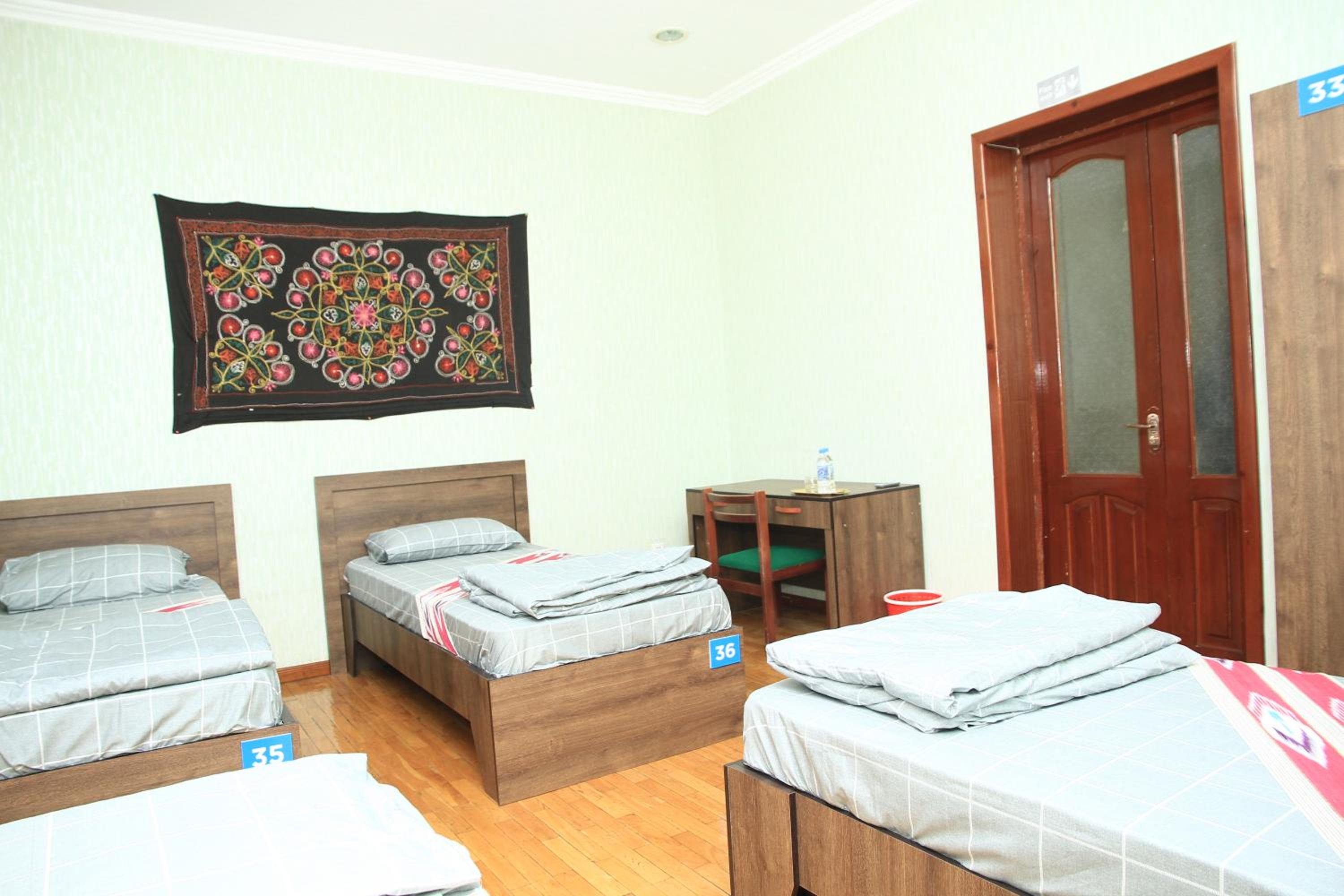 Yellow Hostel Dushanbe view 4