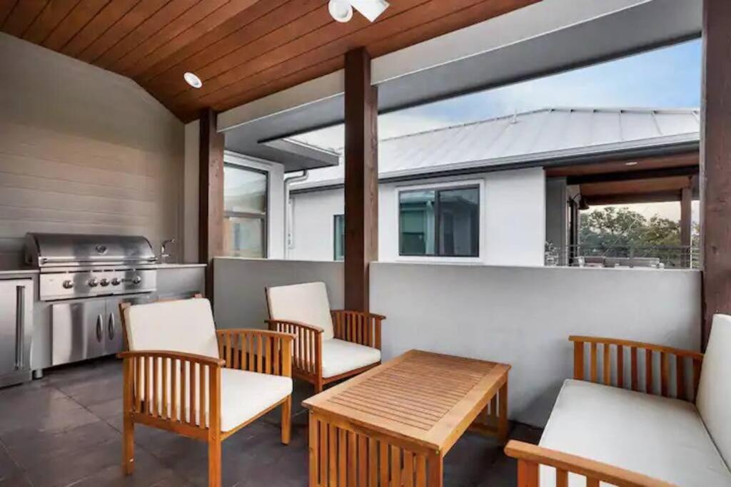 Rooftop Roost at ATX Downtown w/ Views - 8 beds view 2