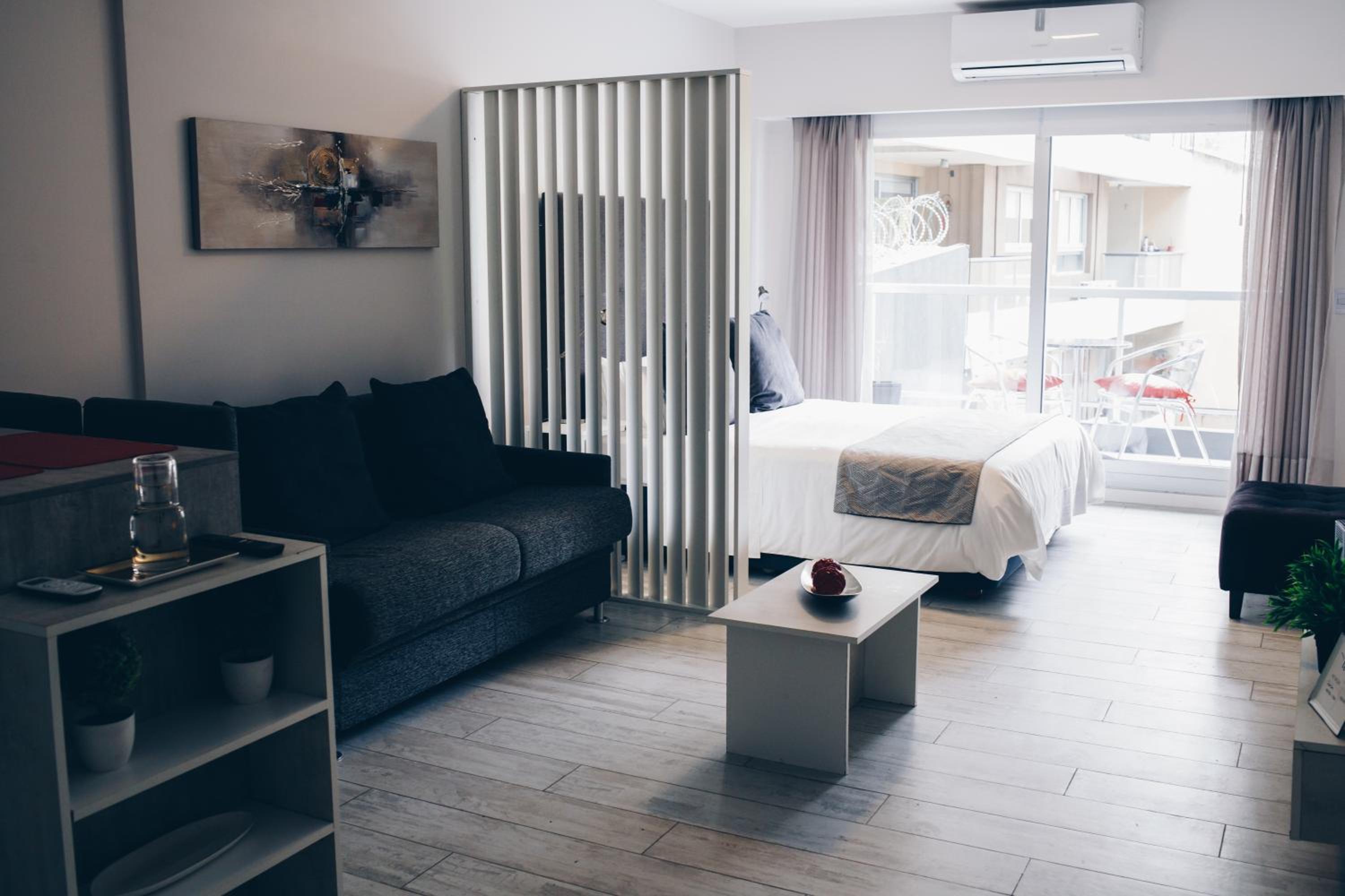 Miravida Soho Apartments