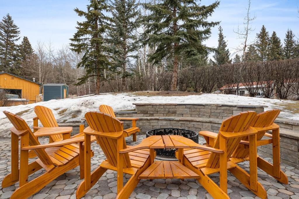 Big Mountain Views - Bright 2-story Corner Unit