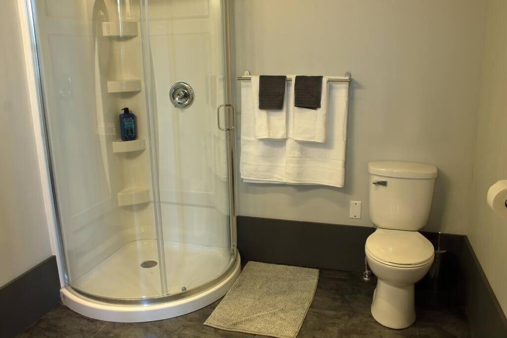 Suite #B, Industrial Styling, AC