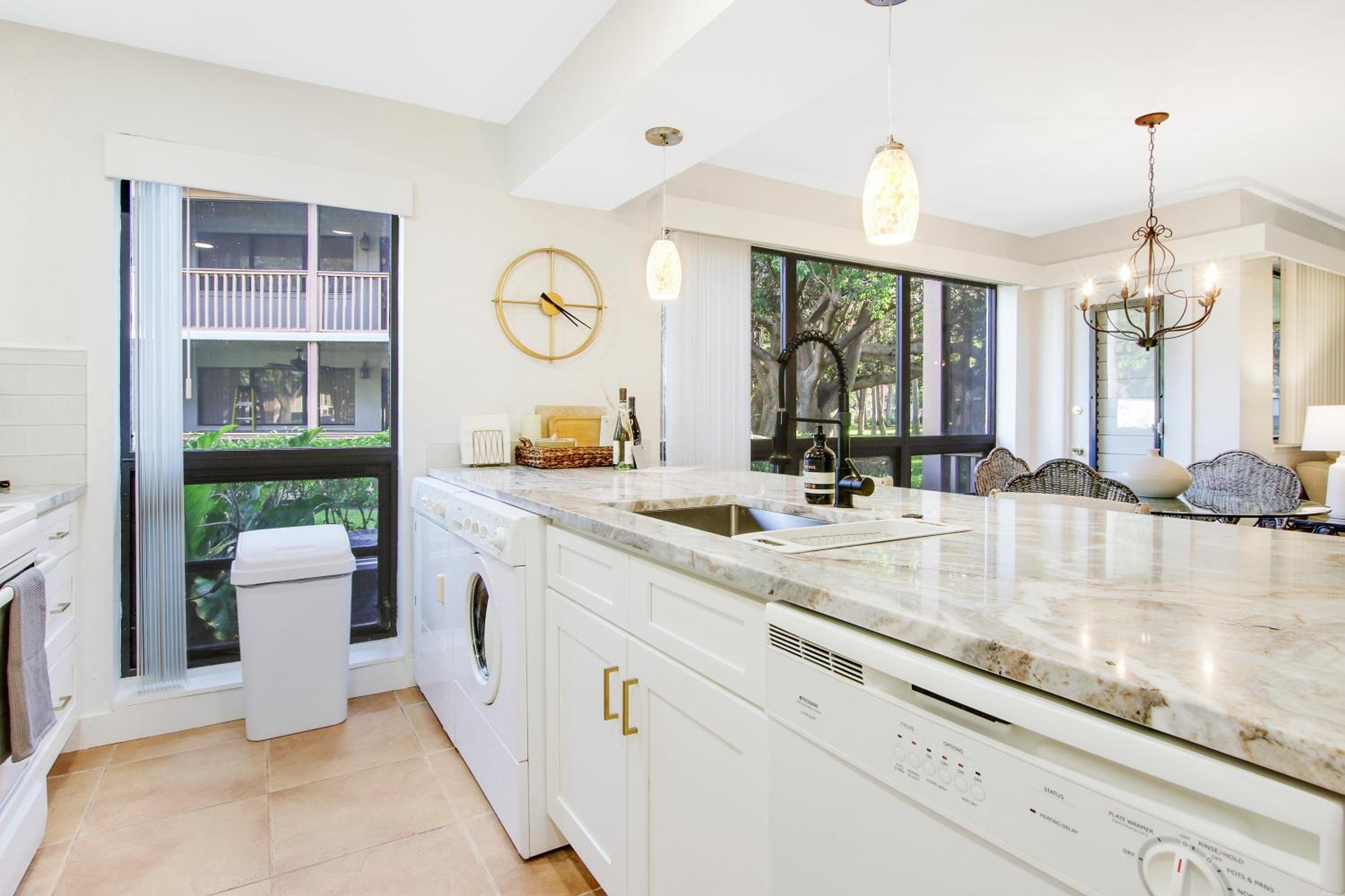 Modern LuxuryPeacefulGolfPoolBeachSpa - Property Image 3