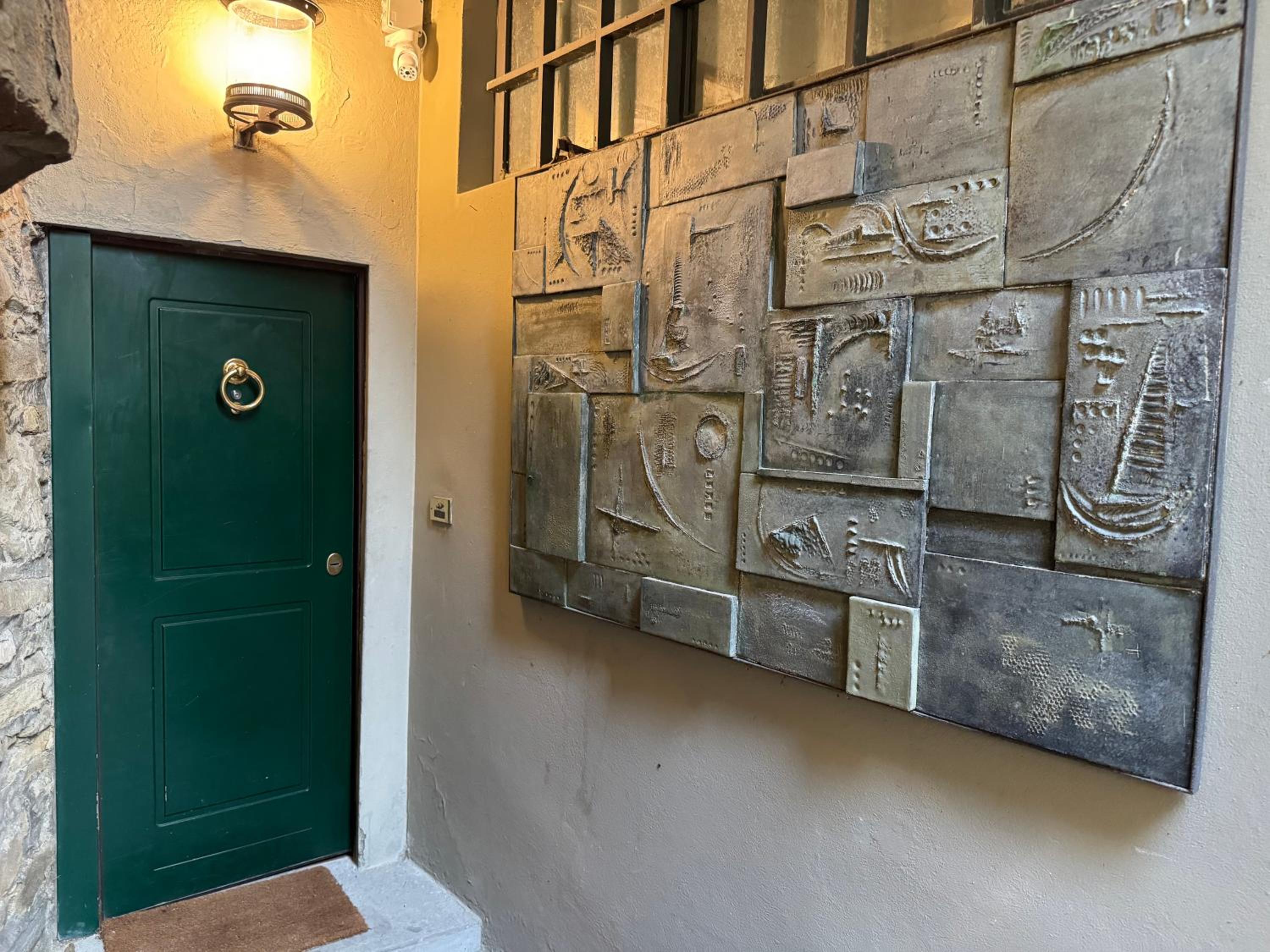 Florence Rock Apartment