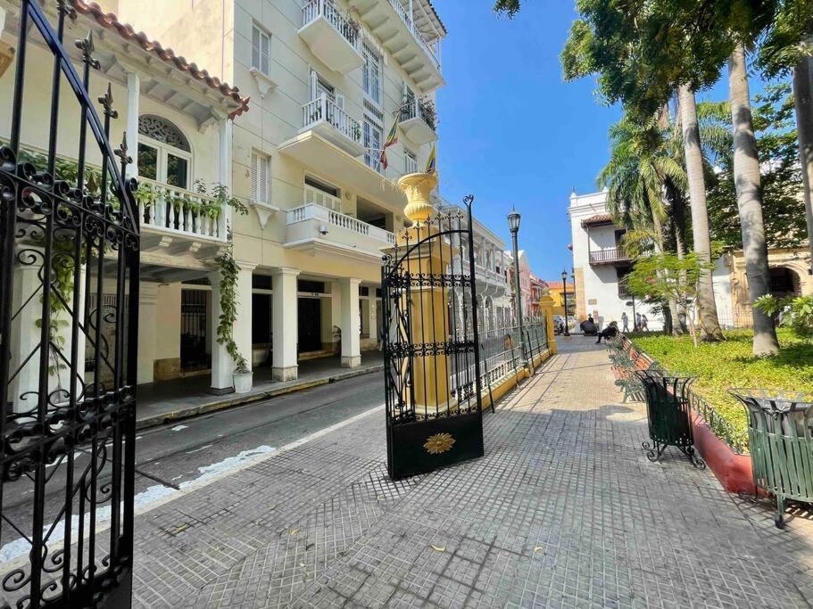Plaza Bolivar Centro Histórico Cartagena