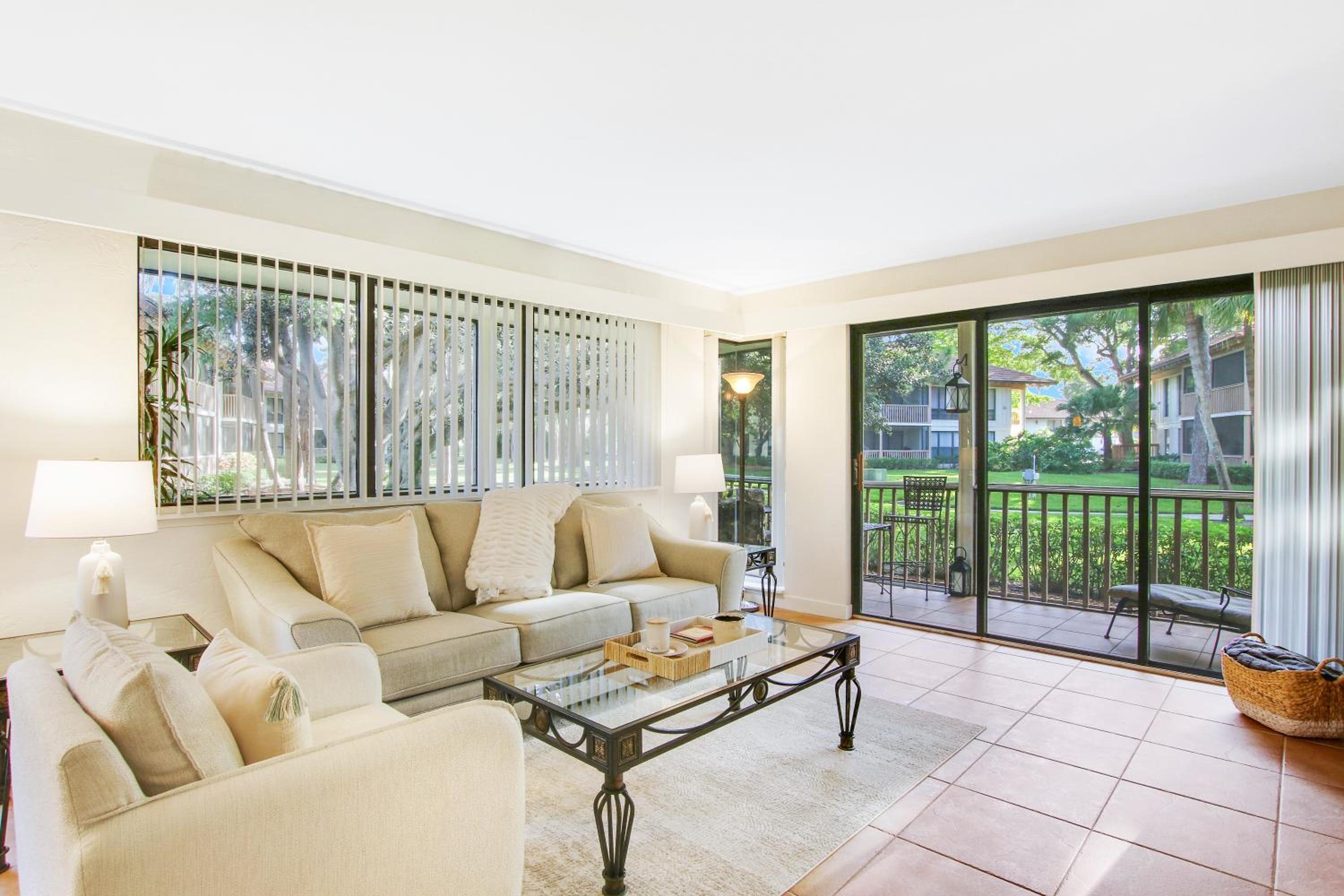 Modern LuxuryPeacefulGolfPoolBeachSpa - Property Image 8