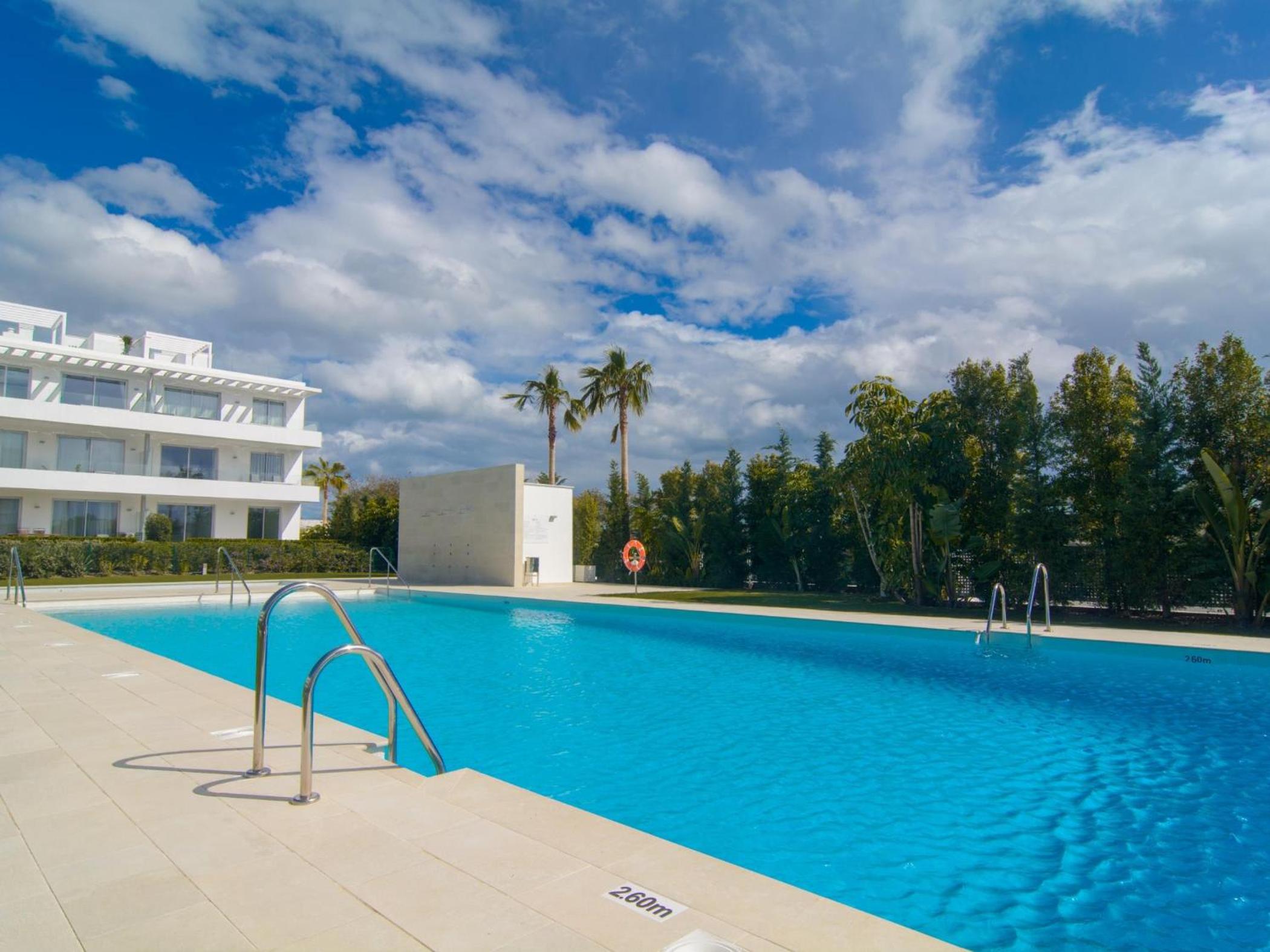 Brand new apartment in Belaire, pools, garden view 5