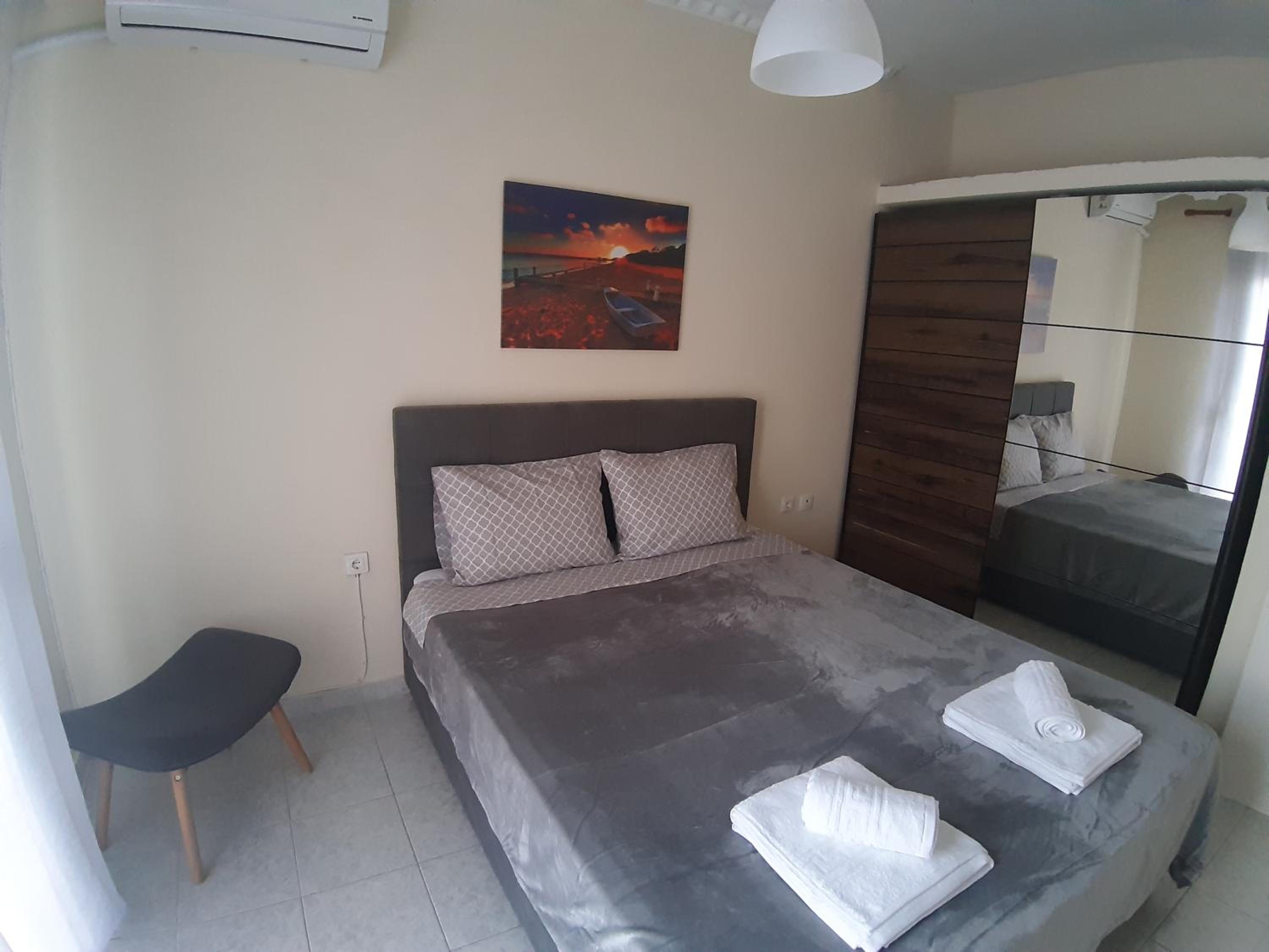 Sunset Sea Apartment