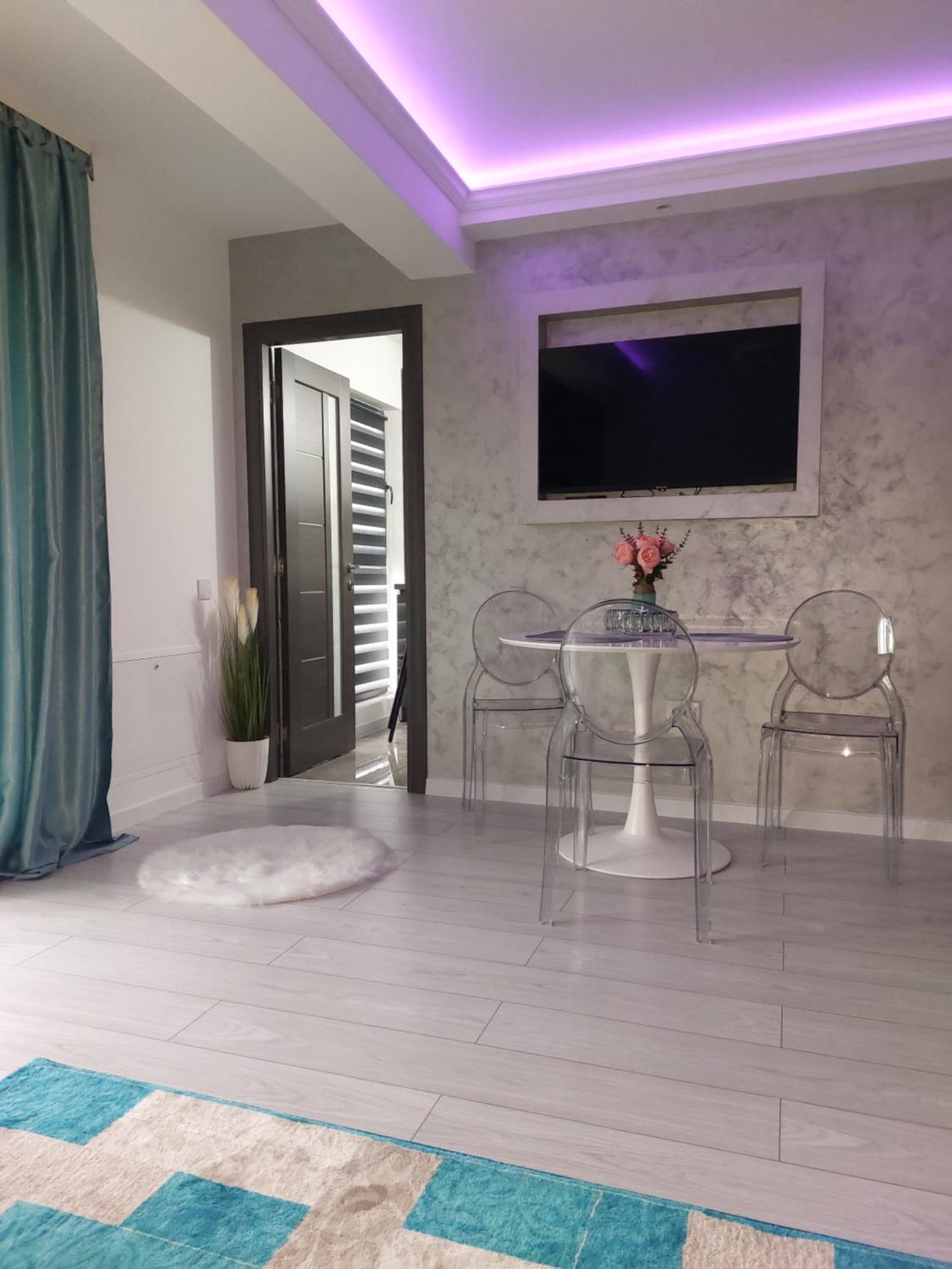 Charm Apartment