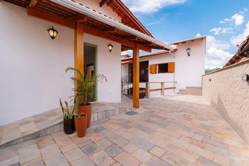 Solar da Matutina- Centro Histórico a 4 min da Rua do Lazer- Casa nova com piscina e vista maravilhosa